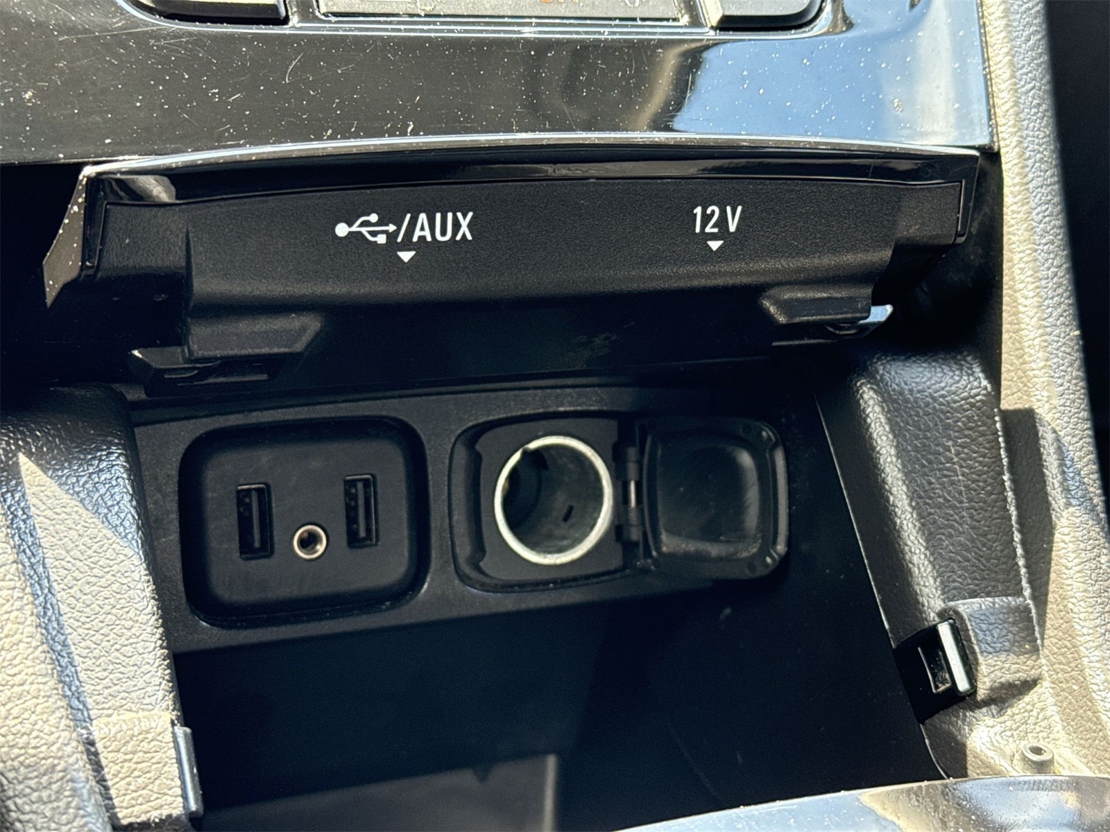 Thumbnail: 2019 Buick Encore - 32