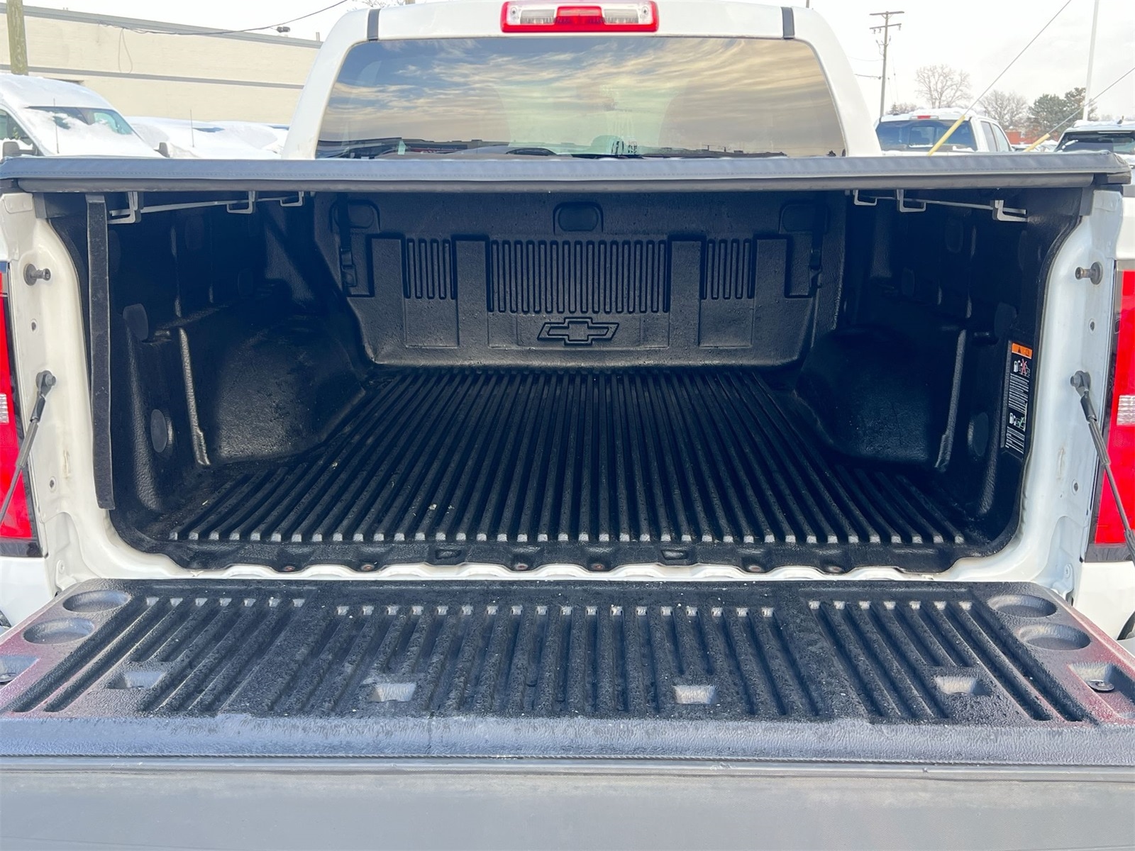 Thumbnail: 2021 Chevrolet Colorado - 32