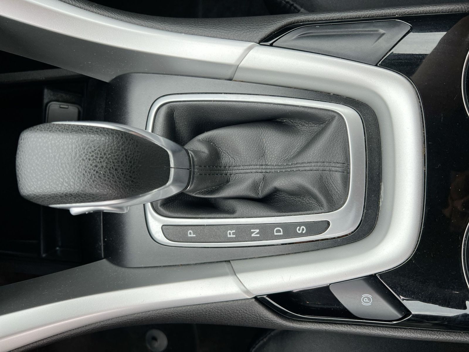 Thumbnail: 2014 Ford Fusion - 29