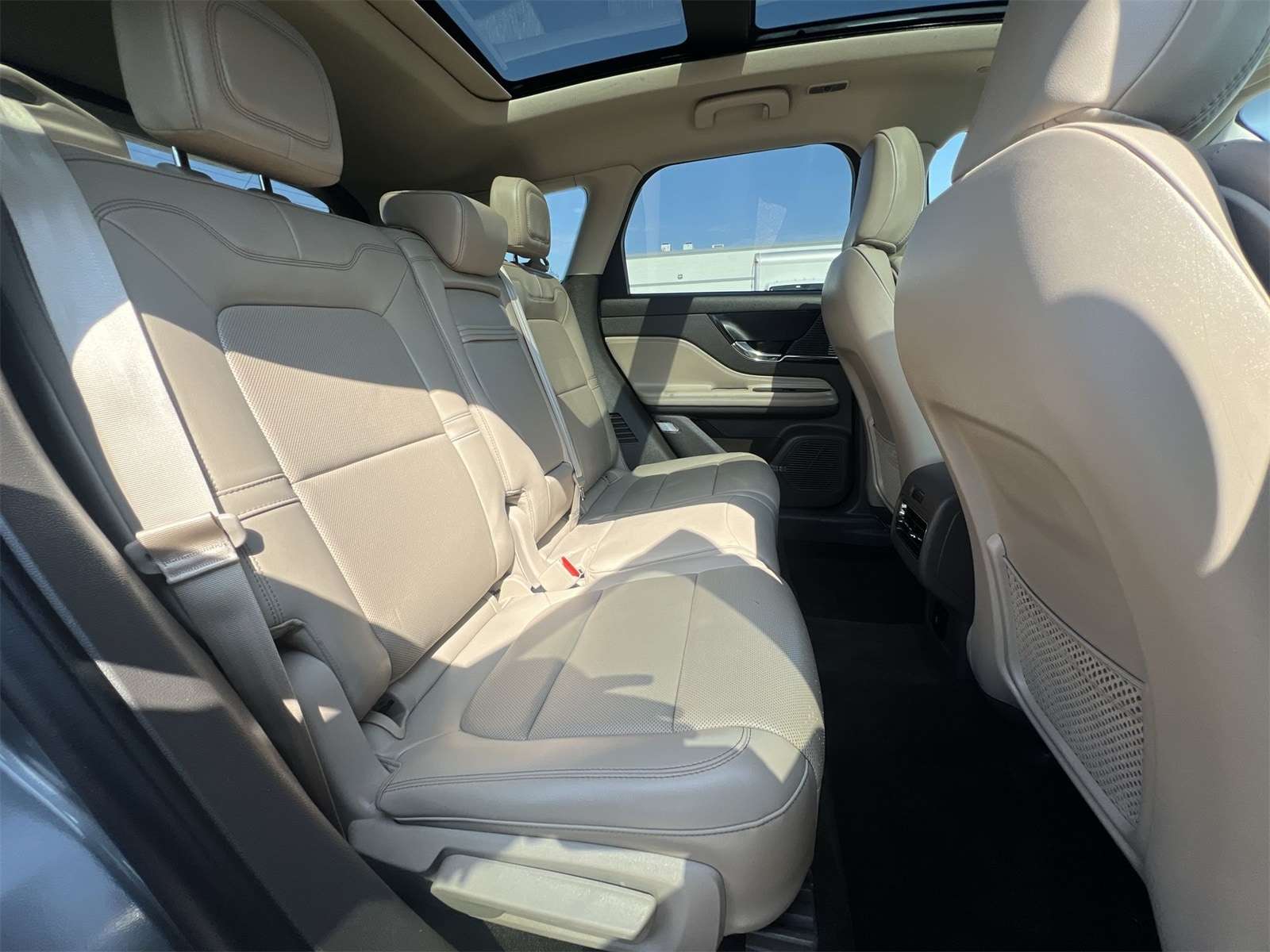 Thumbnail: 2022 Lincoln Corsair - 21