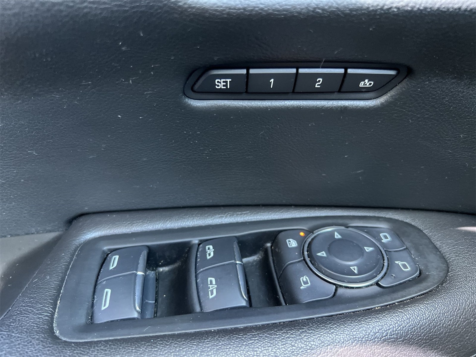 Thumbnail: 2017 Cadillac XT5 - 18