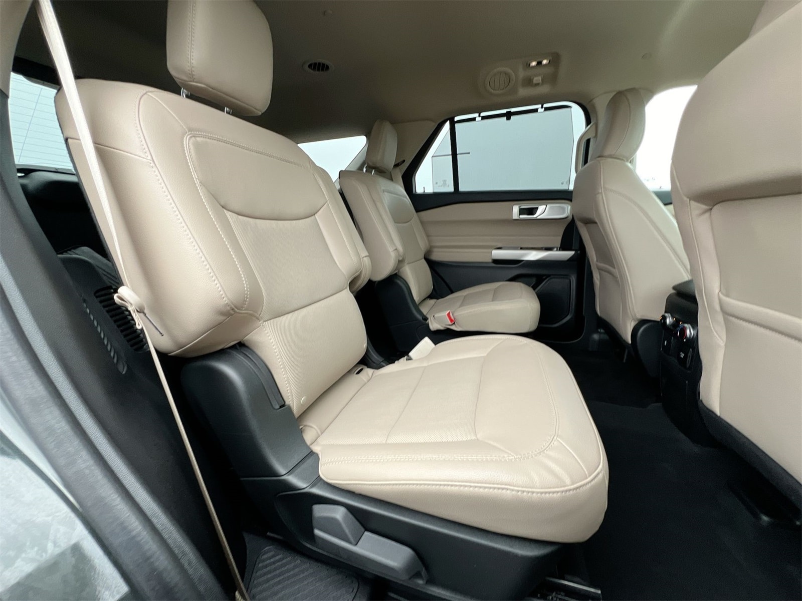 Thumbnail: 2023 Ford Explorer - 21