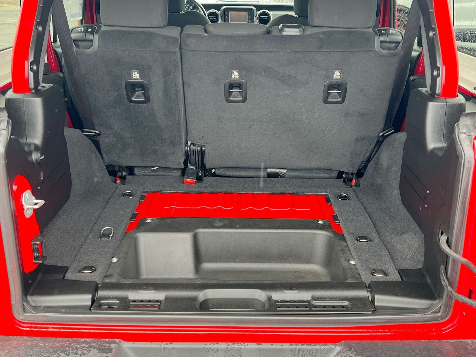 Thumbnail: 2020 Jeep Wrangler - 34