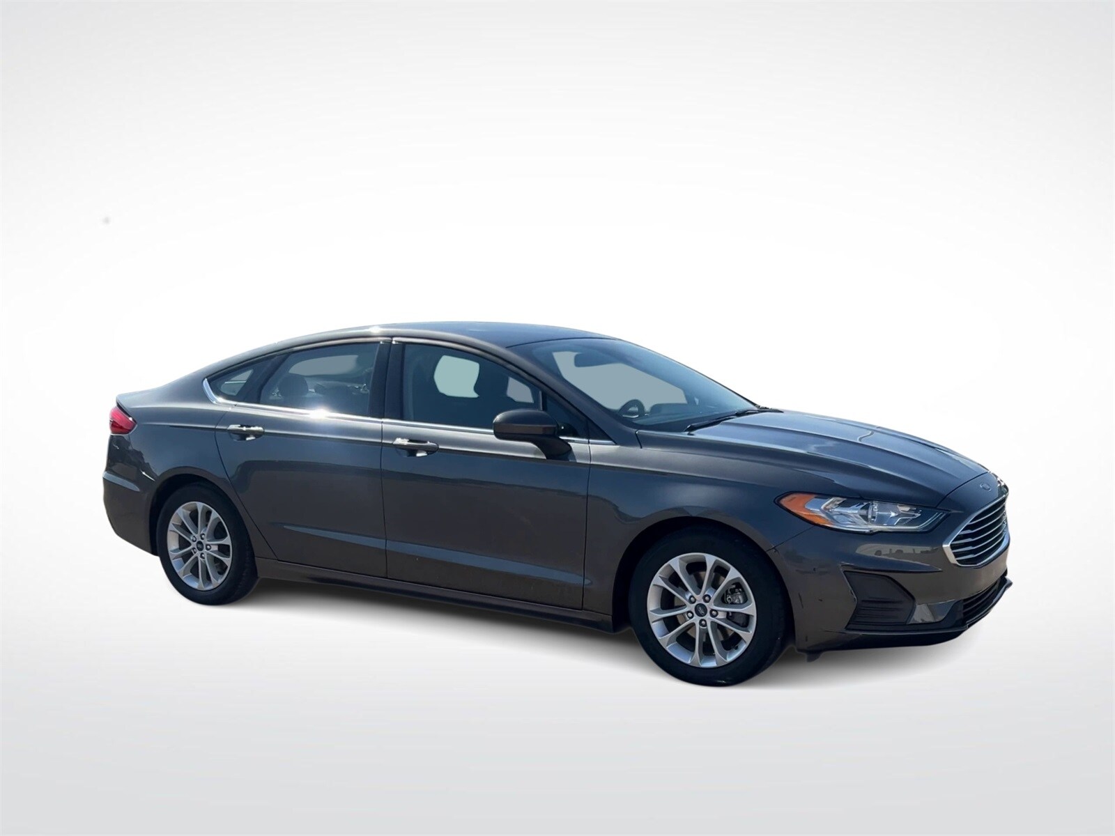 2019 Ford Fusion SE photo 3