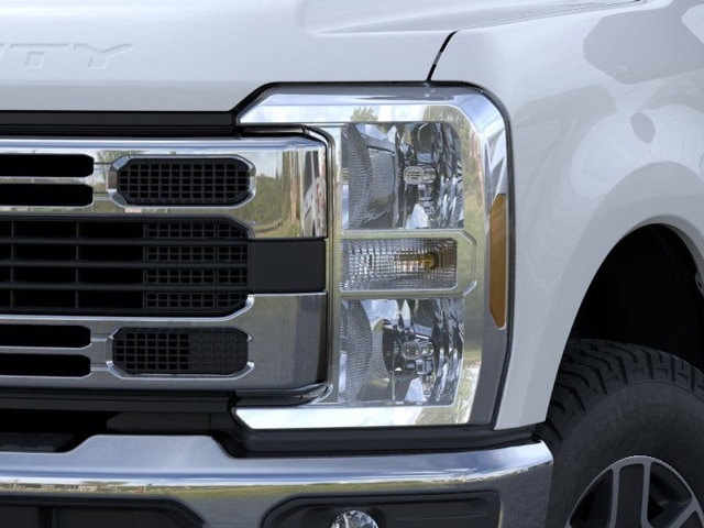 2025 Ford F-350 XLT 18