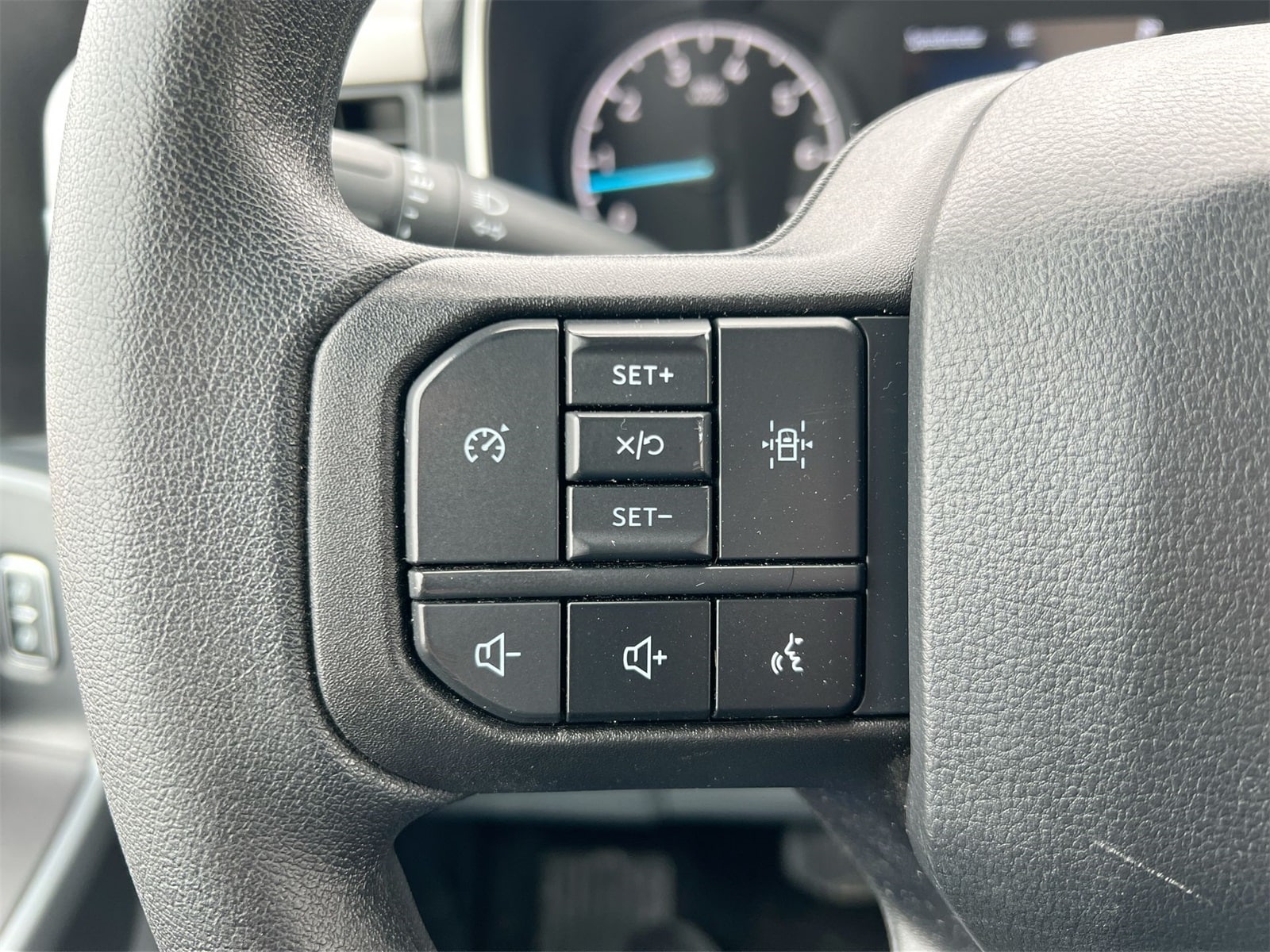 Thumbnail: 2023 Ford F-150 - 23