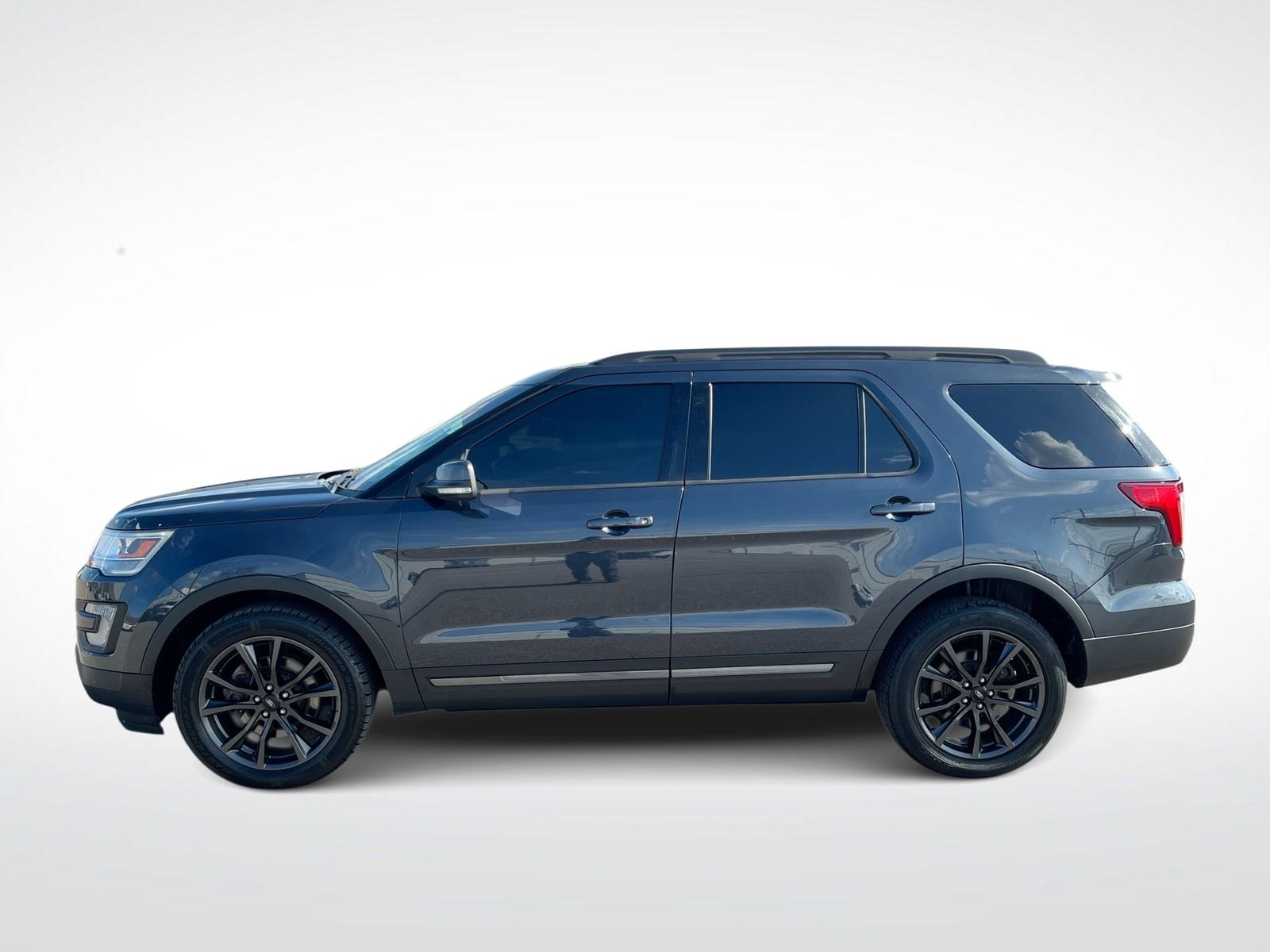 Thumbnail: 2017 Ford Explorer - 5