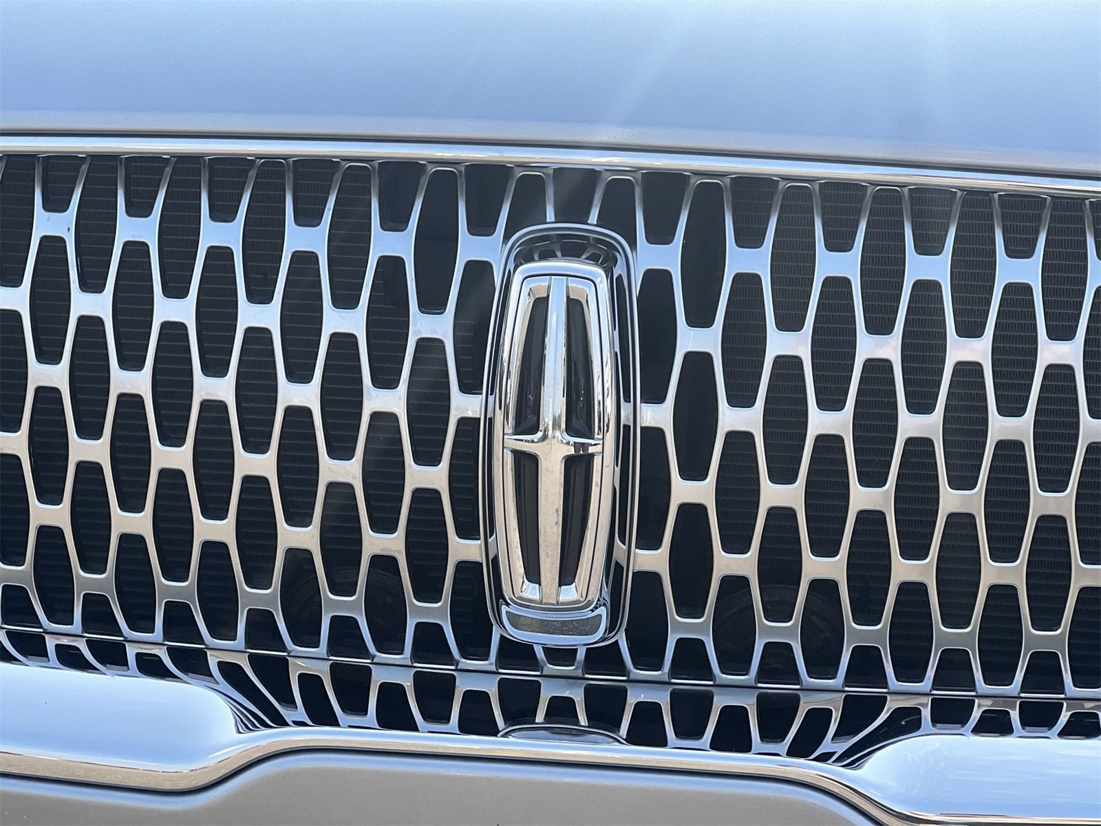 Thumbnail: 2022 Lincoln Nautilus - 12