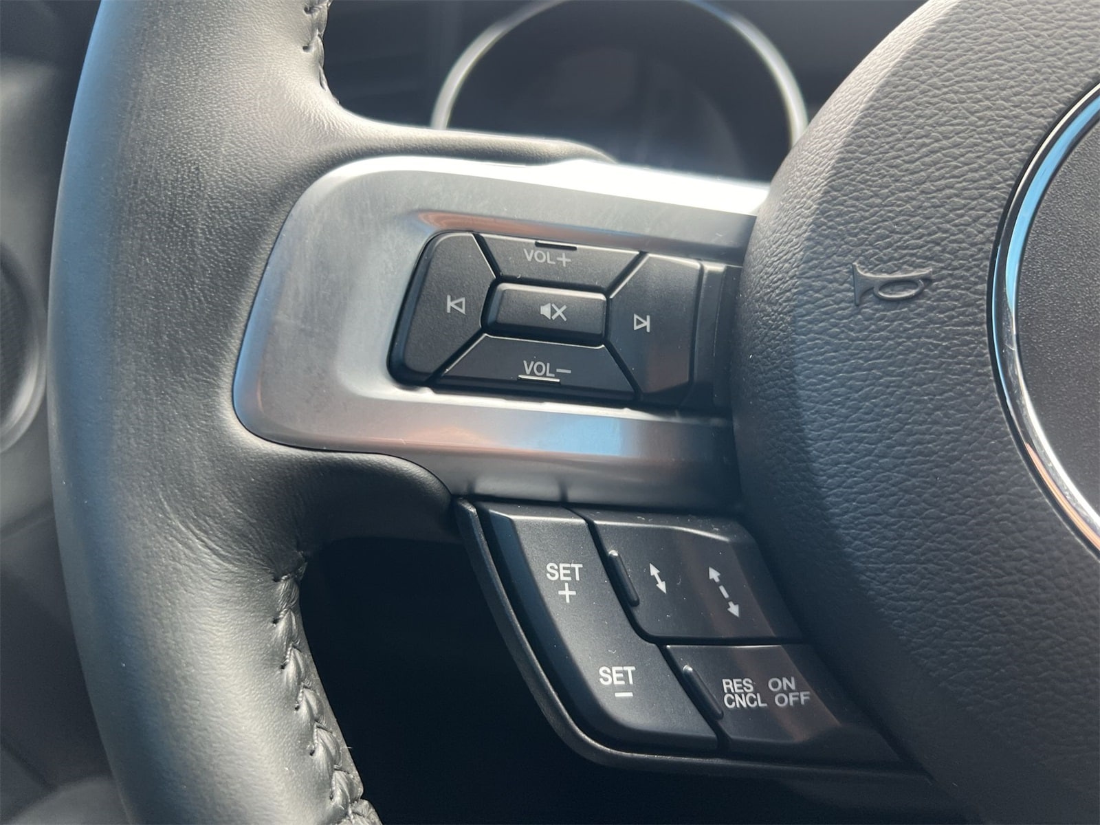 Thumbnail: 2018 Ford Mustang - 24