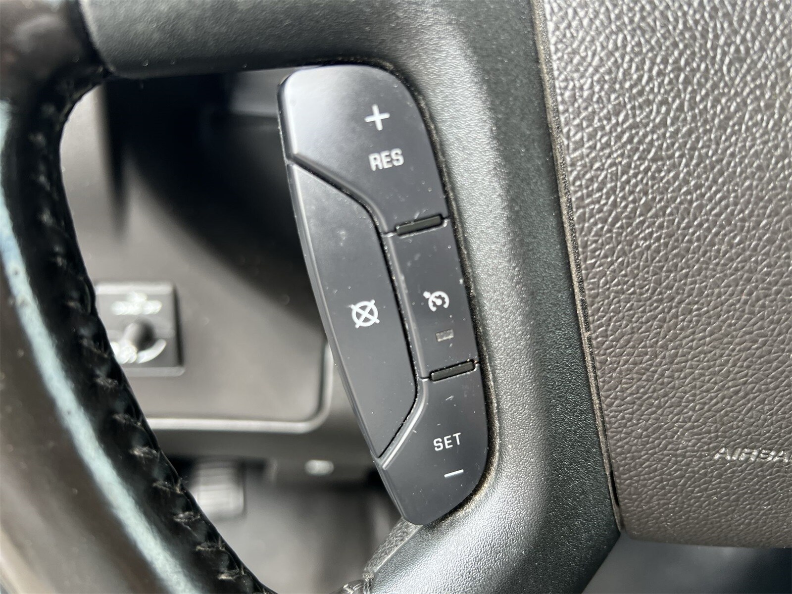 Thumbnail: 2020 GMC Savana - 20