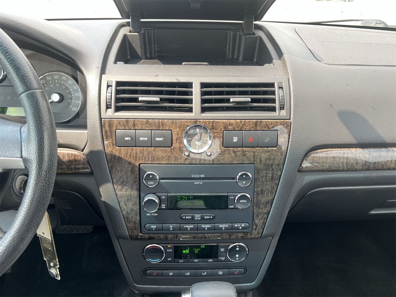 2008 Mercury Milan Premier 28