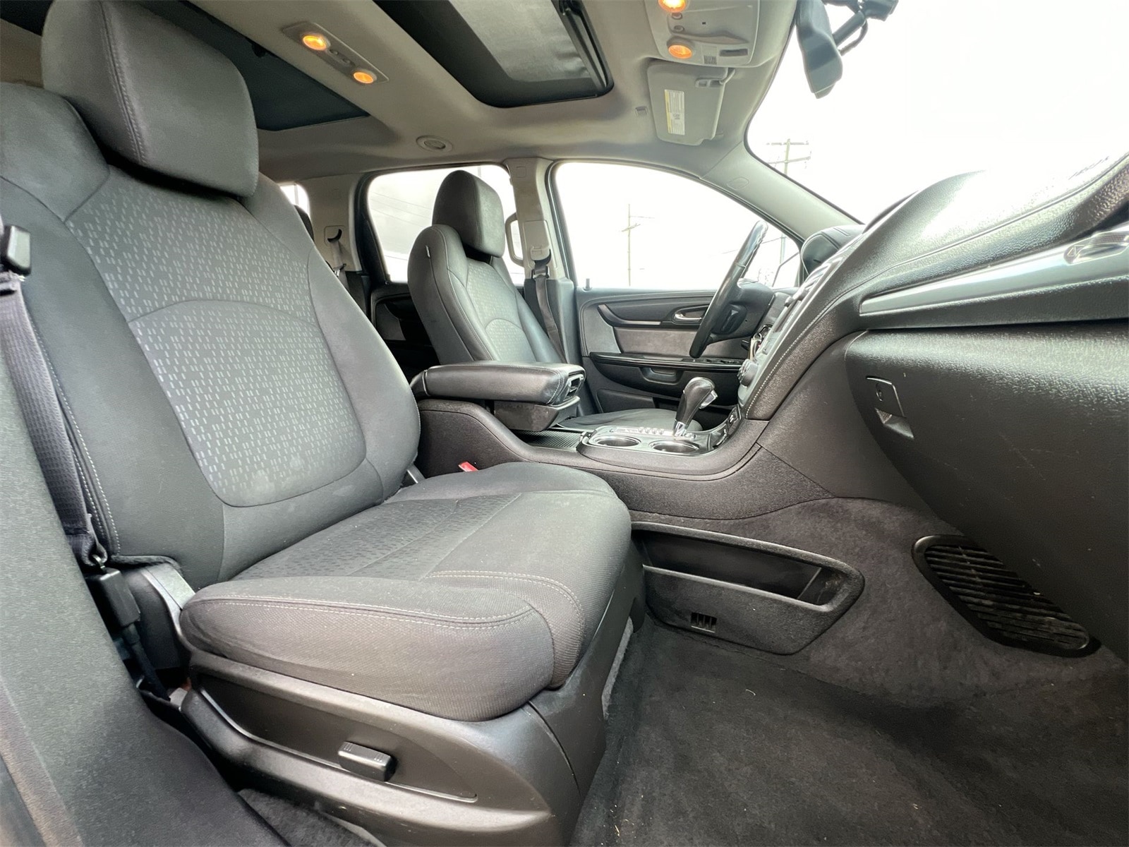 Thumbnail: 2015 GMC Acadia - 21