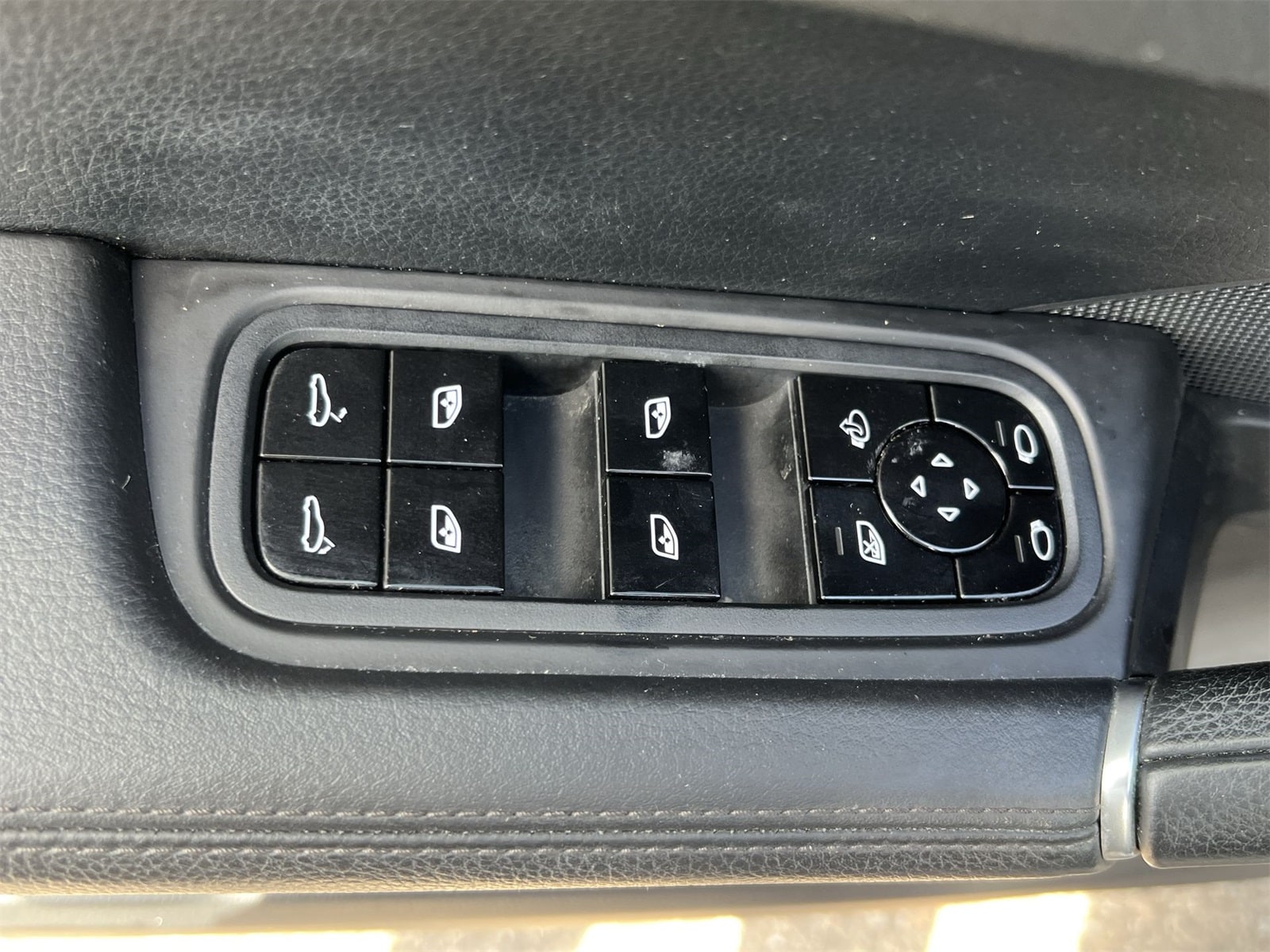 Thumbnail: 2019 Porsche Cayenne - 18