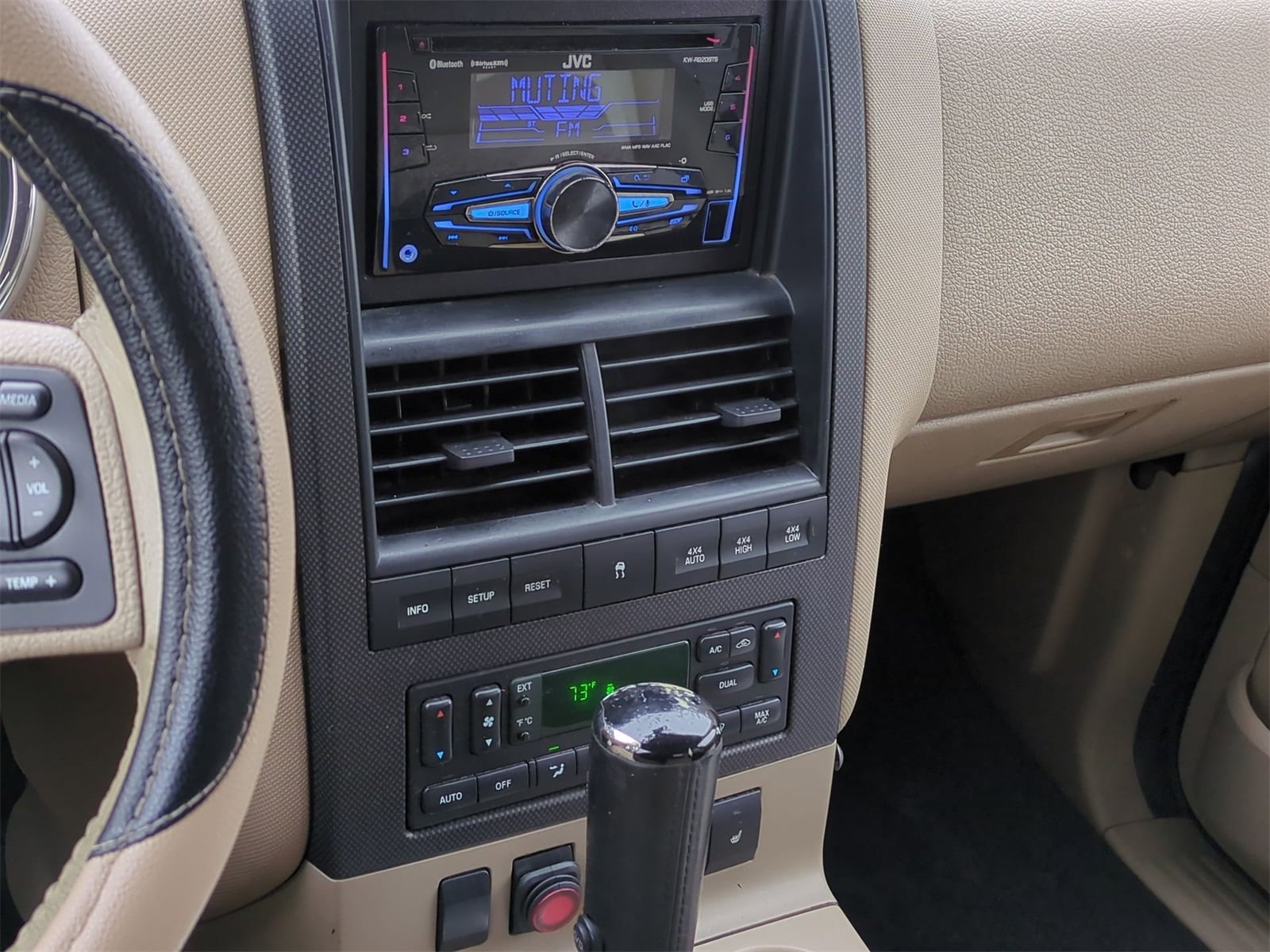2007 Ford Explorer Sport Trac Limited 27