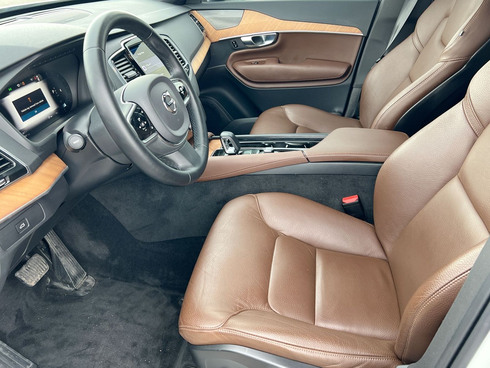 Thumbnail: 2023 Volvo XC90 - 10