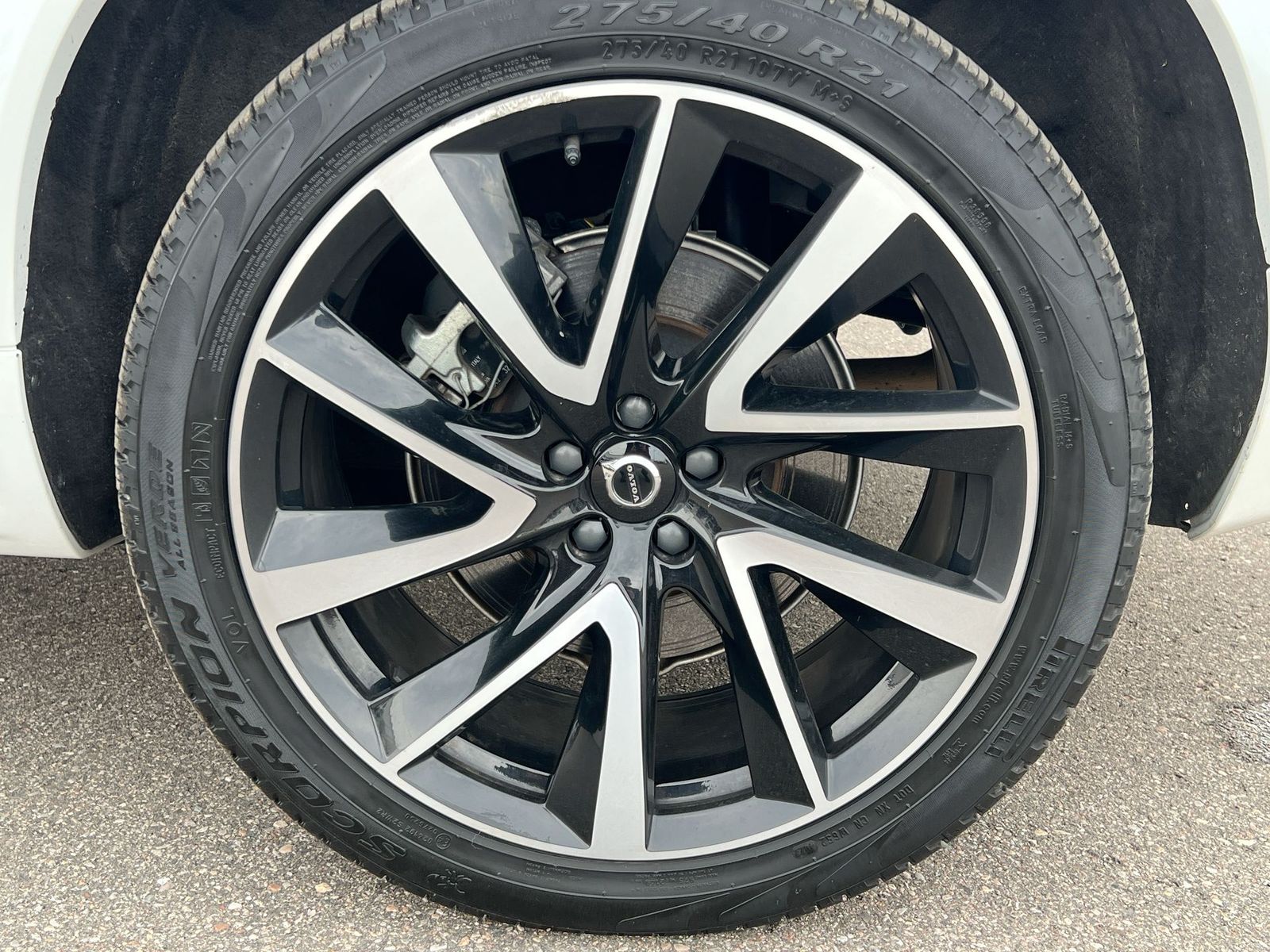 Thumbnail: 2023 Volvo XC90 - 13