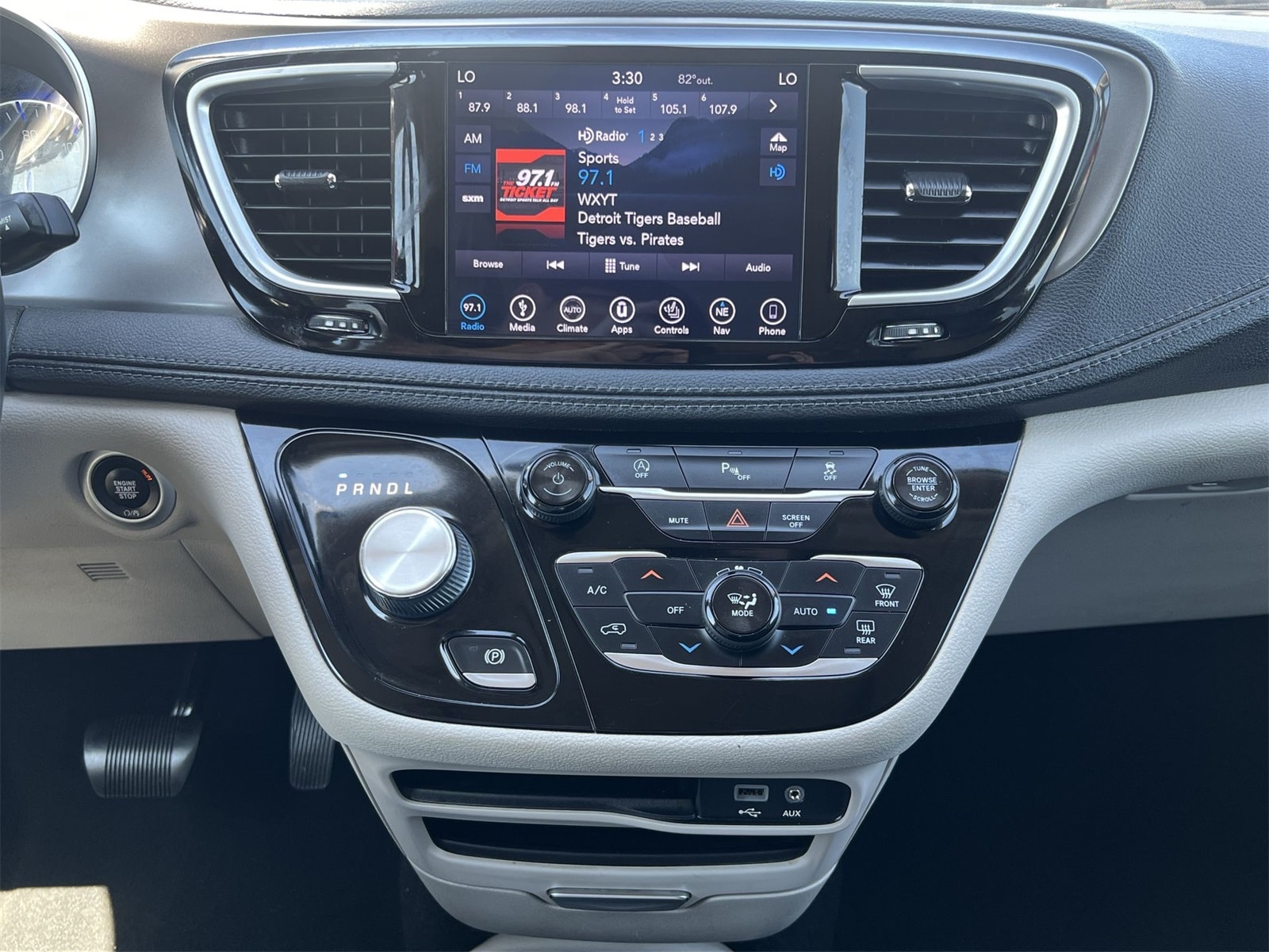 Thumbnail: 2019 Chrysler Pacifica - 28