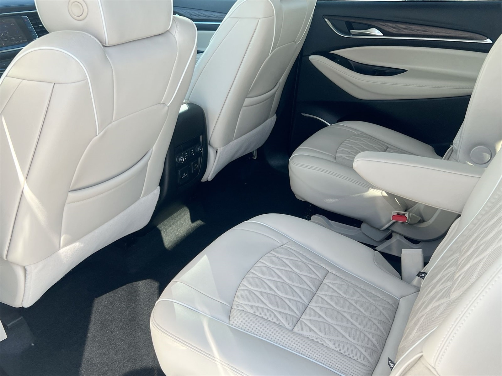 Thumbnail: 2024 Buick Enclave - 18