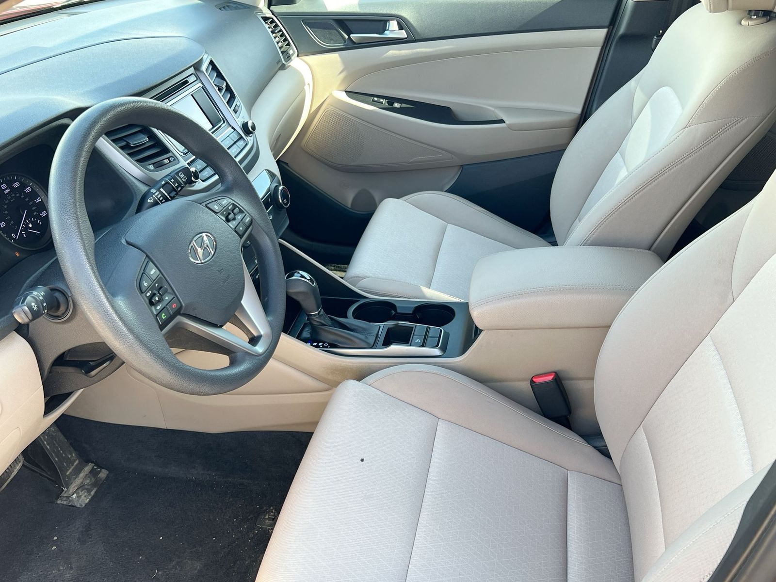 Thumbnail: 2017 Hyundai Tucson - 10