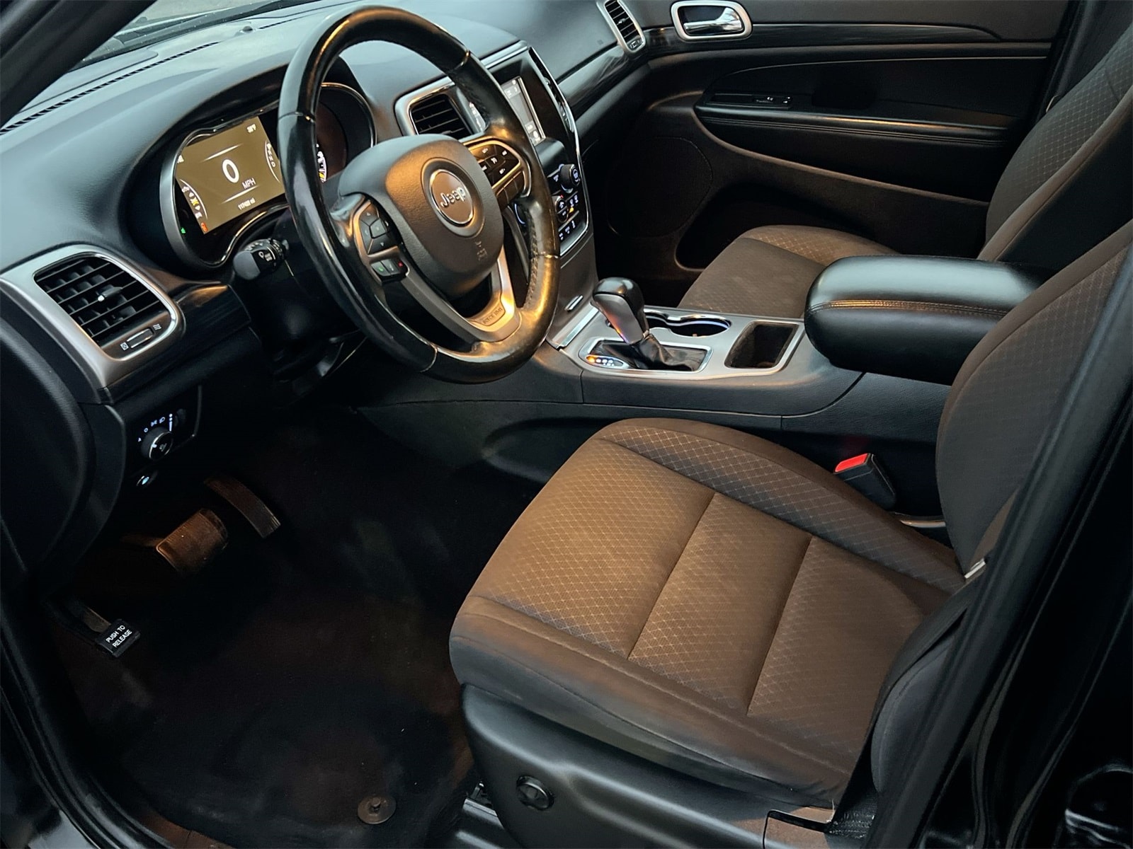 Thumbnail: 2020 Jeep Grand Cherokee - 10