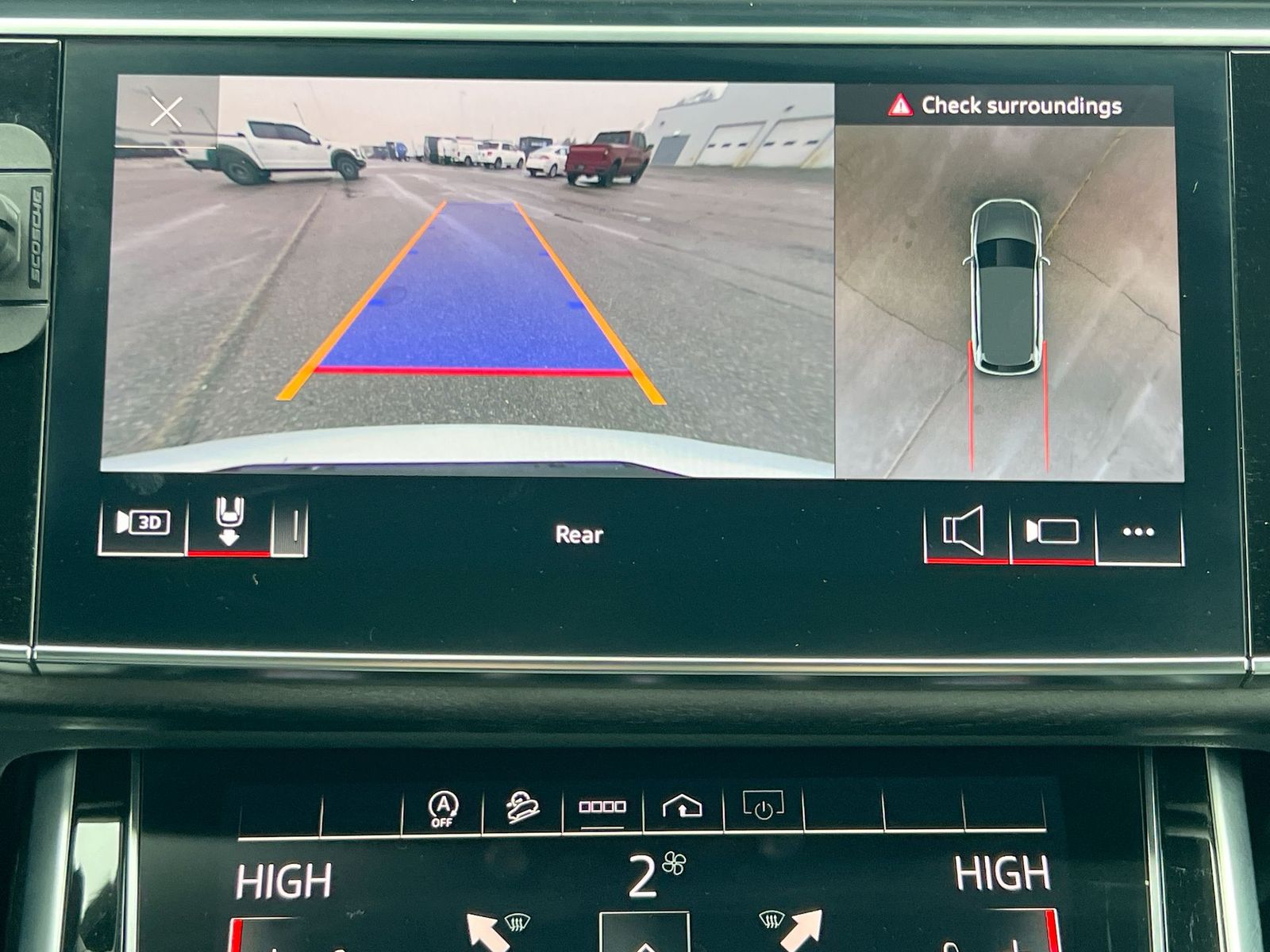 Thumbnail: 2021 Audi Q7 - 29