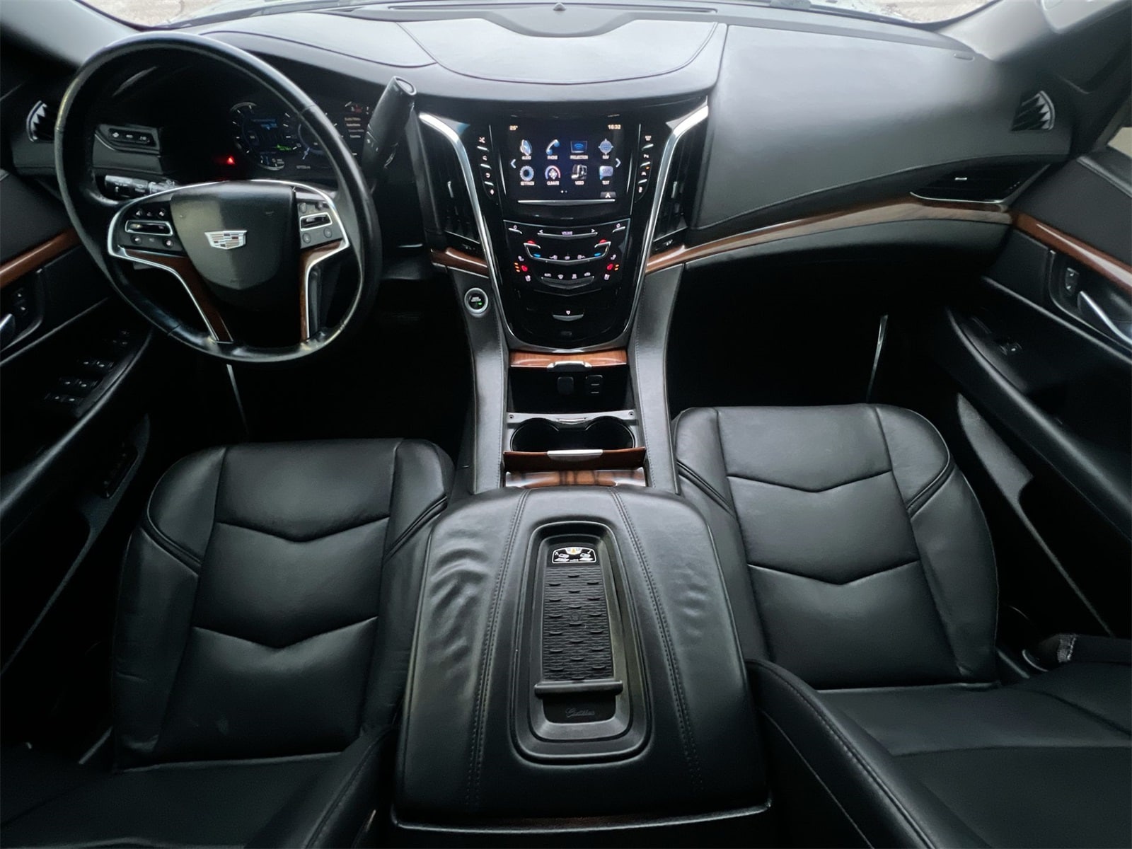 Thumbnail: 2016 Cadillac Escalade - 15