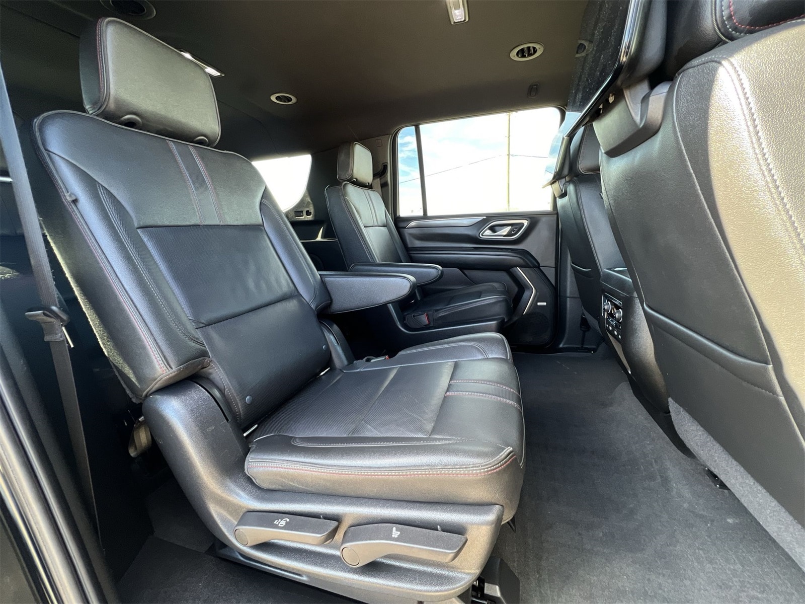 Thumbnail: 2021 Chevrolet Suburban - 21