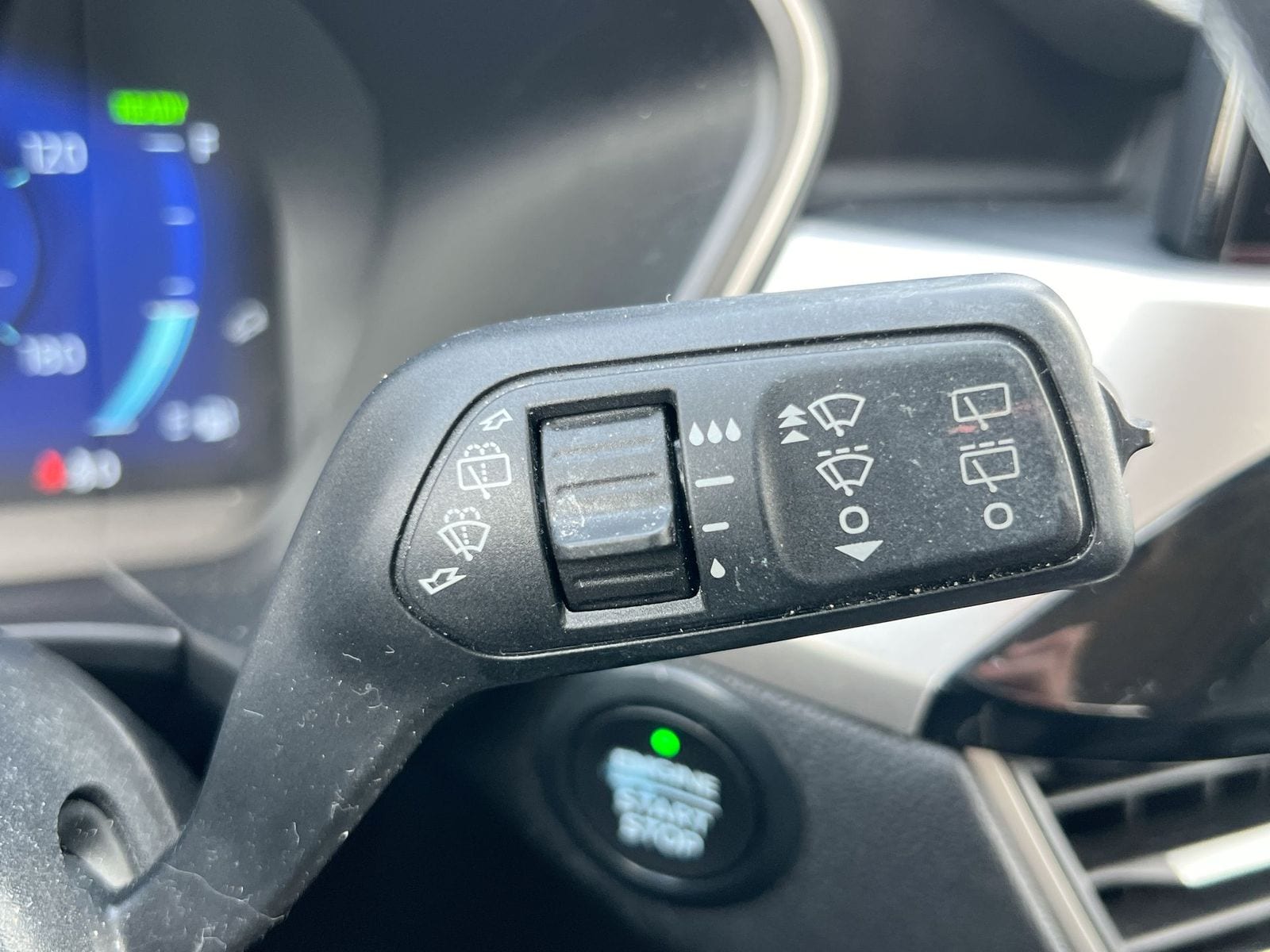 Thumbnail: 2020 Ford Escape - 25