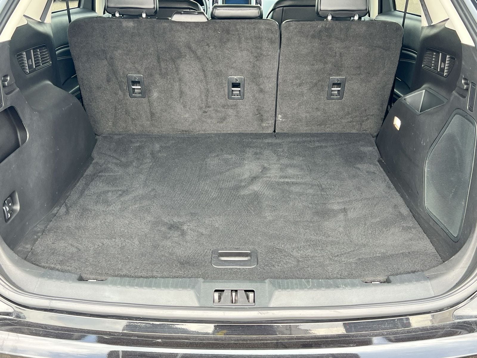 Thumbnail: 2024 Ford Edge - 32