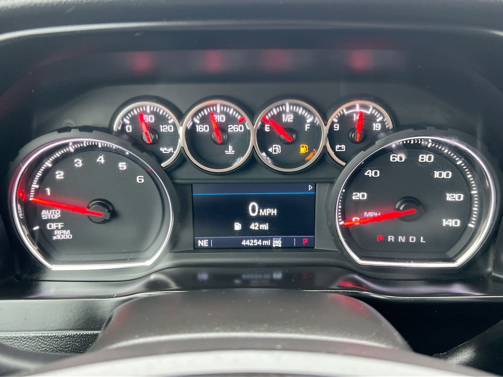 Thumbnail: 2020 Chevrolet Silverado 1500 - 31