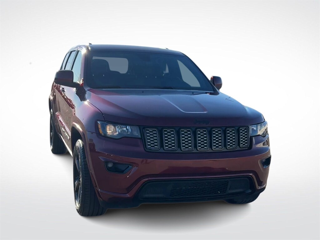 Used 2018 Jeep Grand Cherokee Altitude SUV