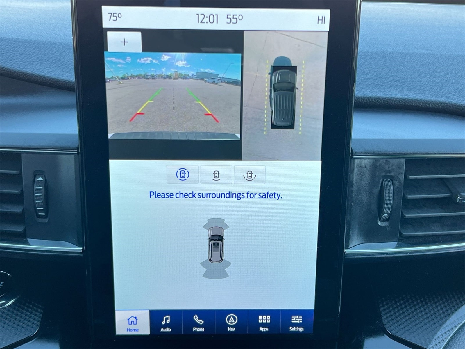 Thumbnail: 2023 Ford Explorer - 29