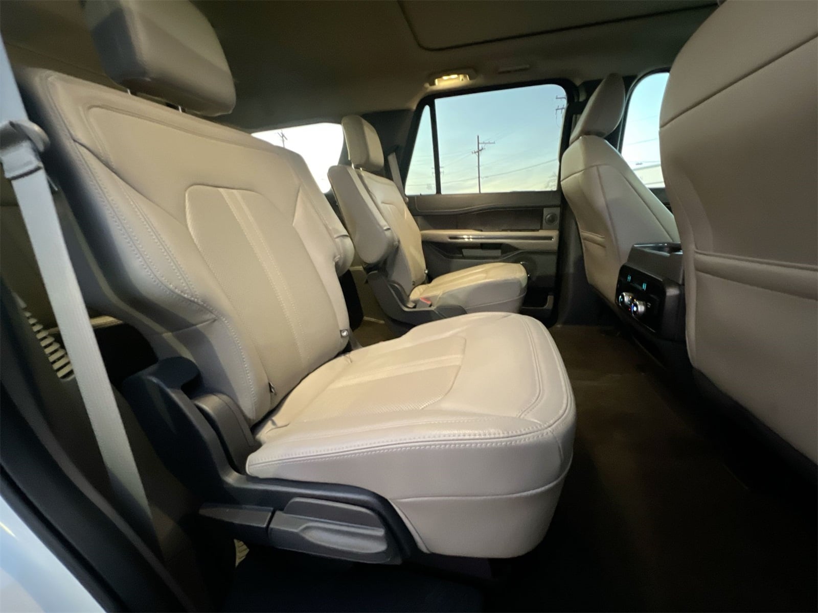 Thumbnail: 2021 Ford Expedition - 19