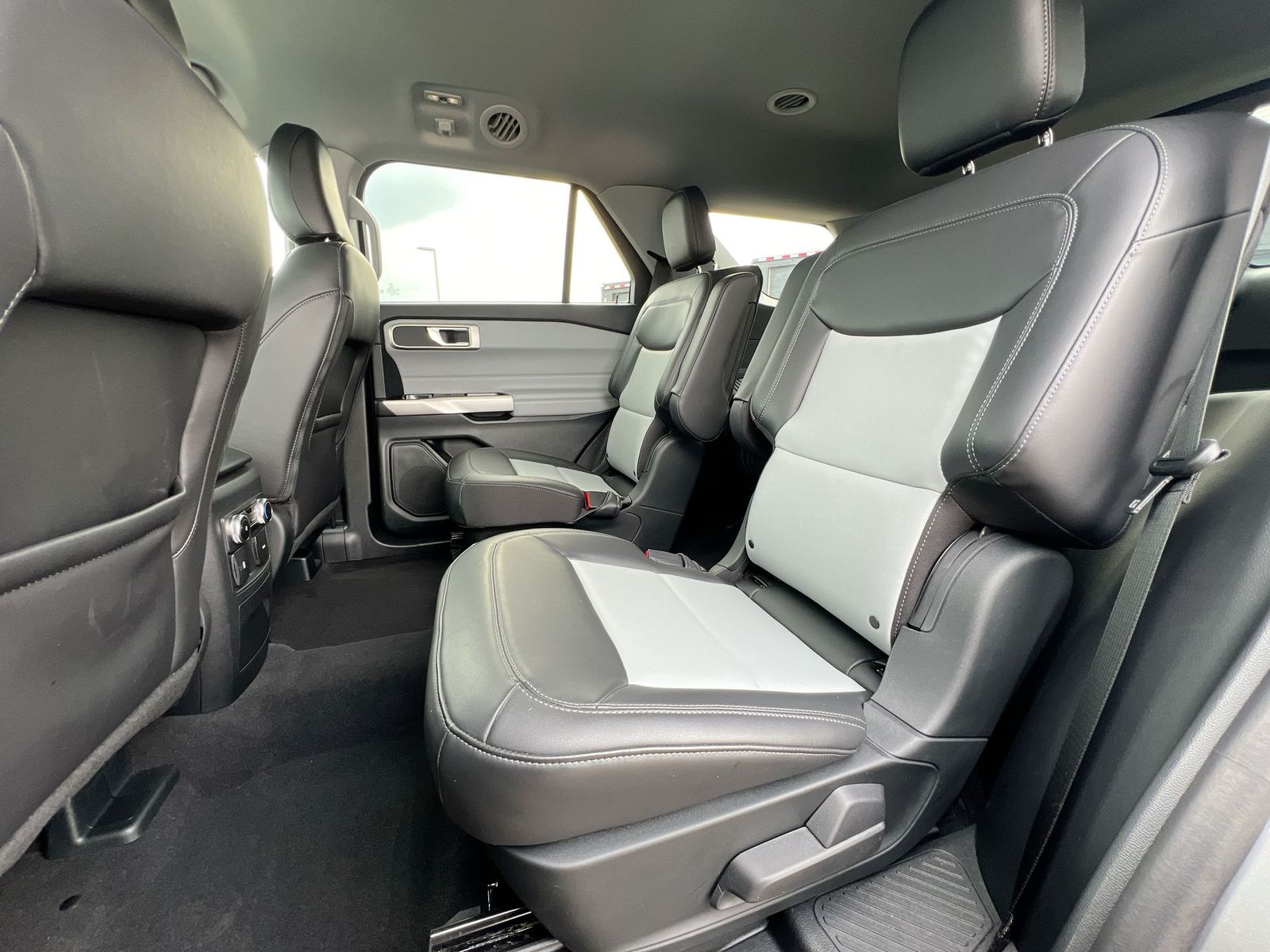 Thumbnail: 2024 Ford Explorer - 19