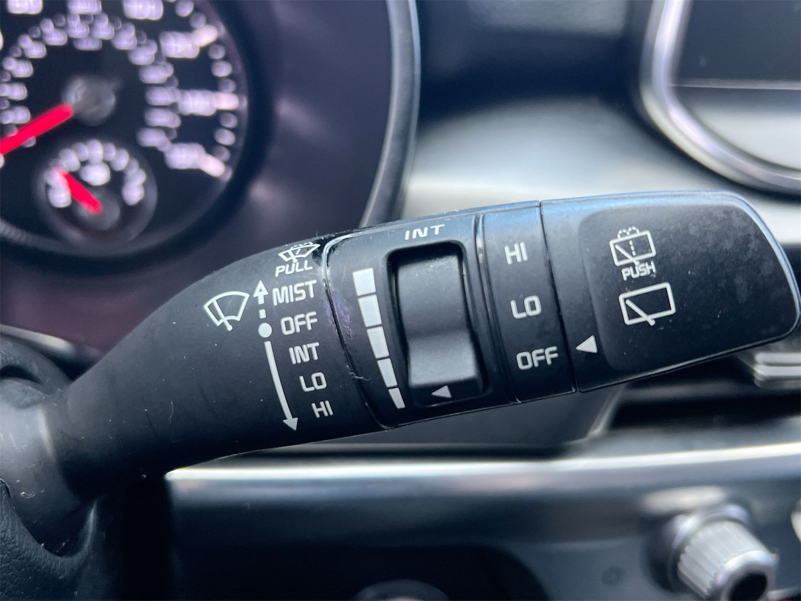 Thumbnail: 2022 Kia Telluride - 25