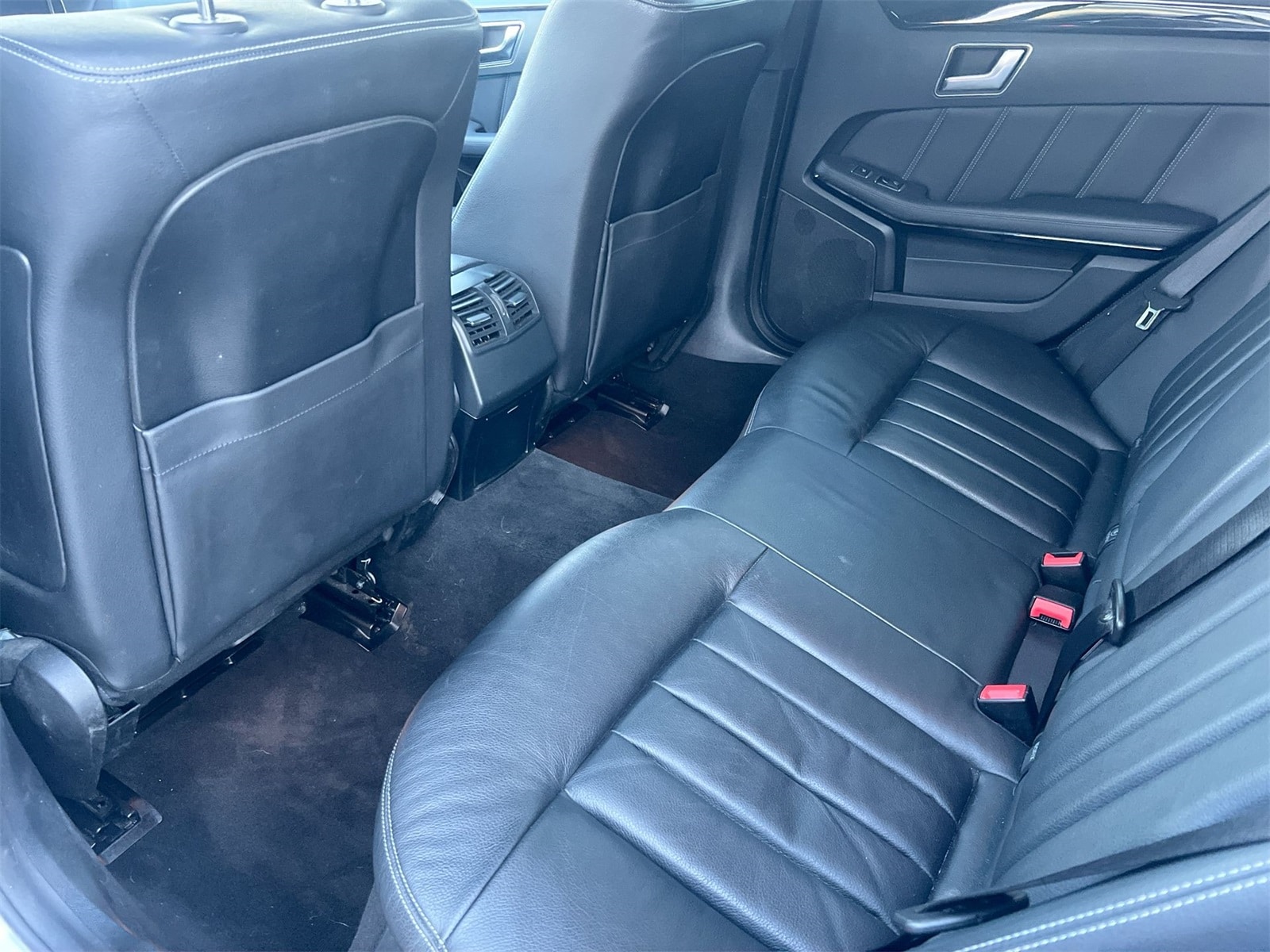 Thumbnail: 2016 Mercedes-Benz E-Class - 18