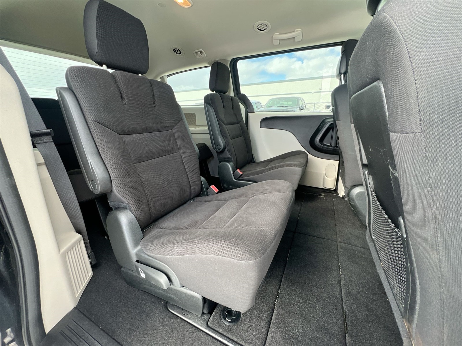 Thumbnail: 2018 Dodge Grand Caravan - 20