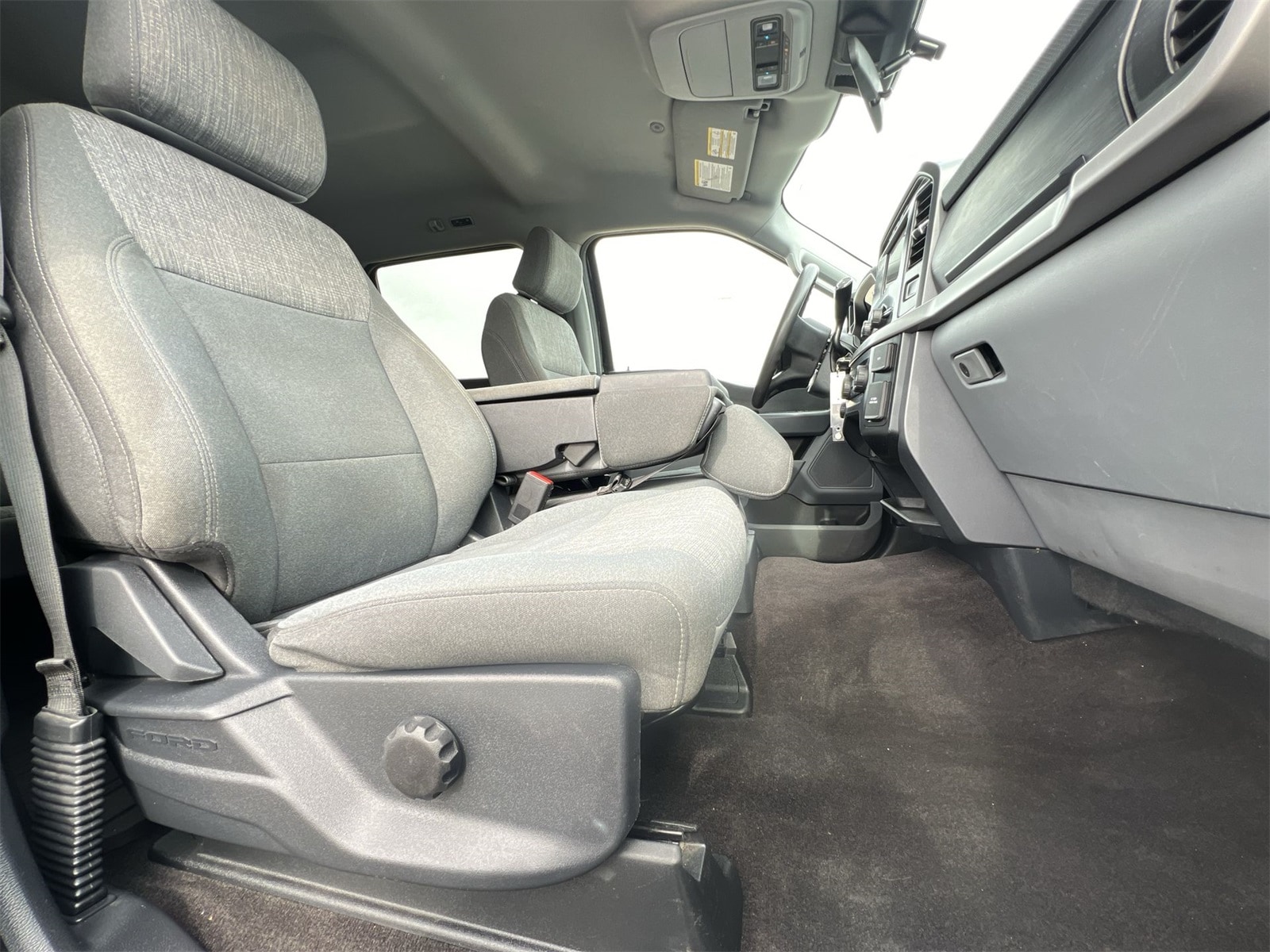 Thumbnail: 2022 Ford F-150 - 22