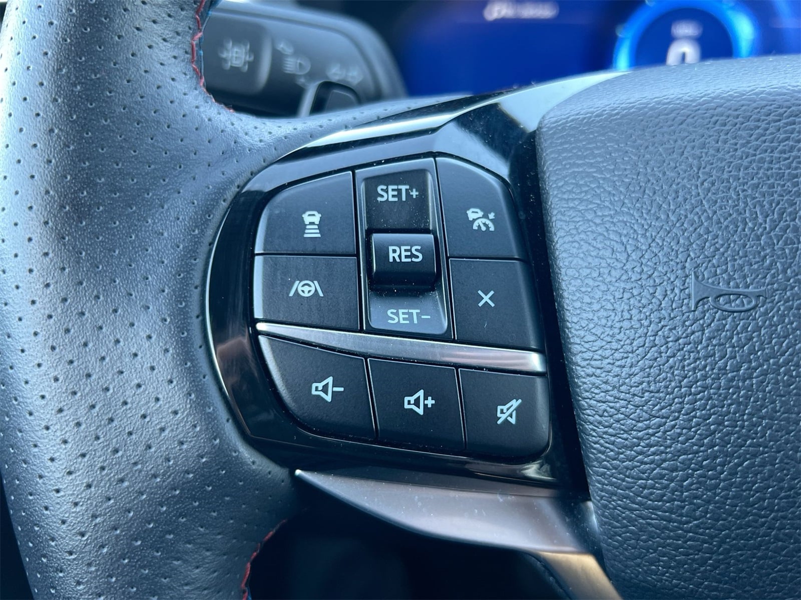 Thumbnail: 2024 Ford Explorer - 24