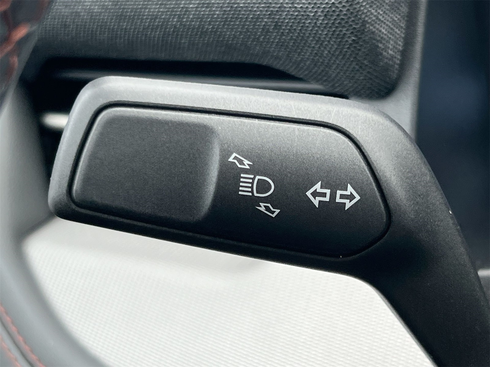 Thumbnail: 2025 Ford Explorer - 26