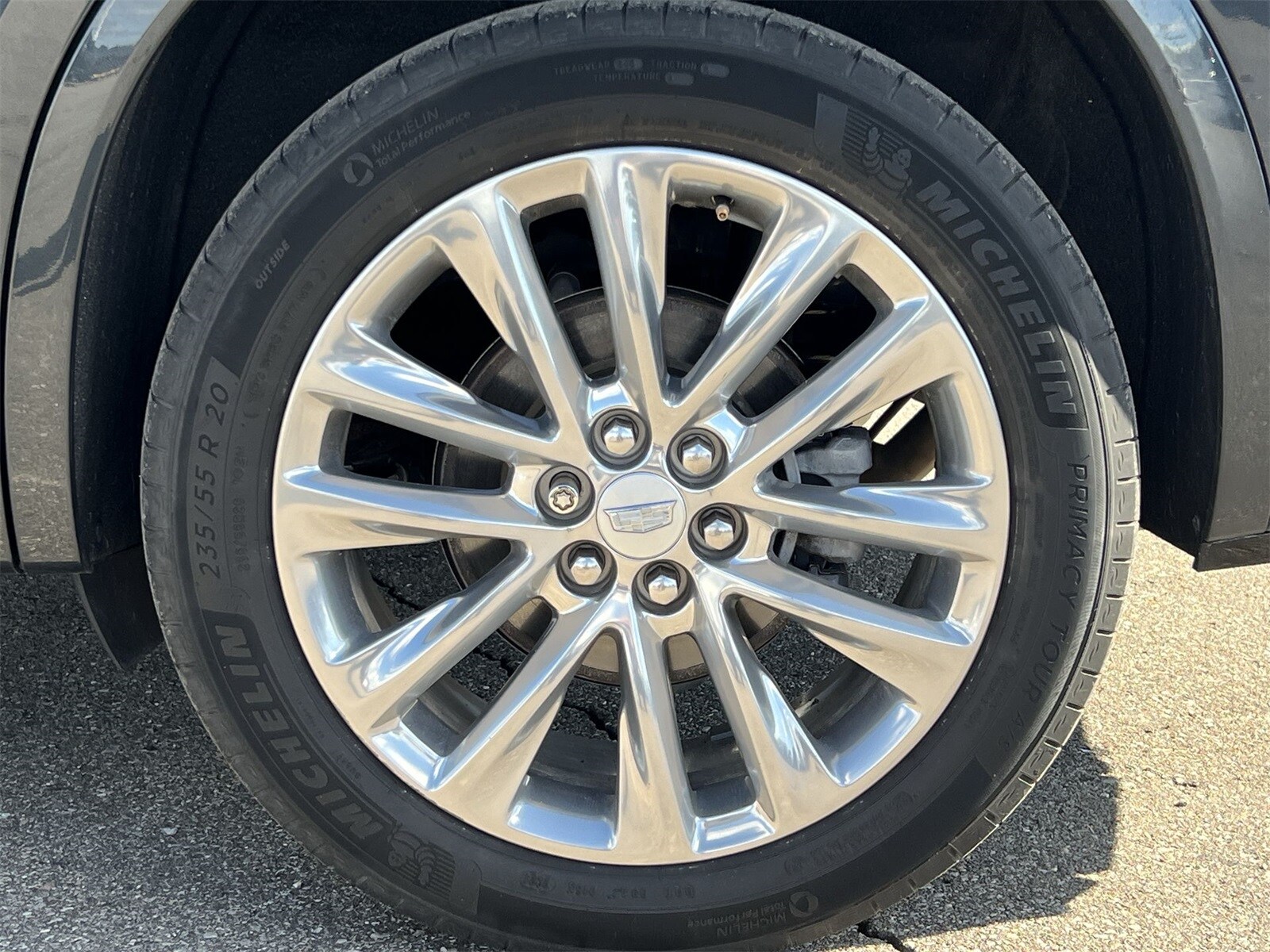 Thumbnail: 2022 Cadillac XT6 - 14