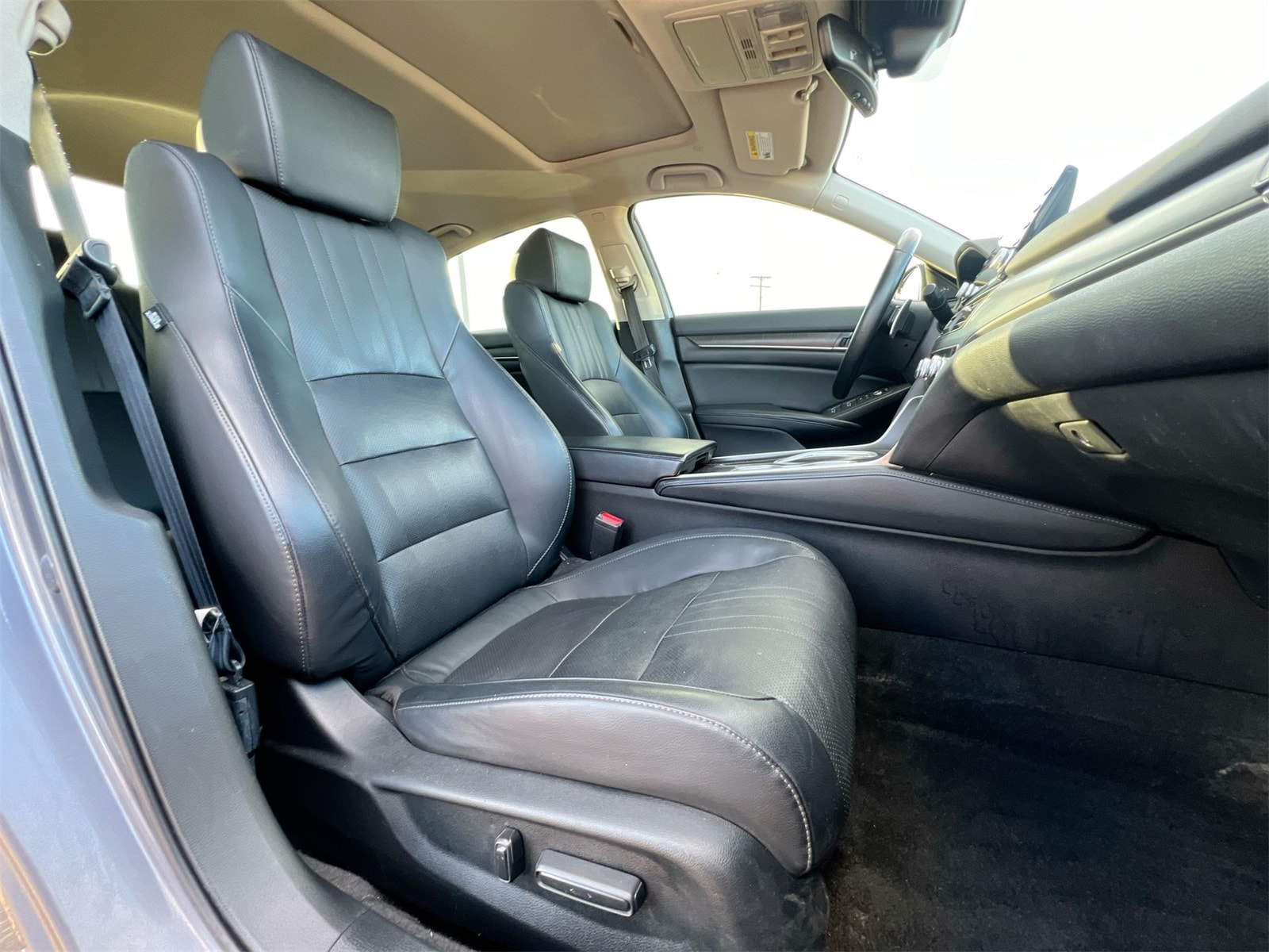 Thumbnail: 2018 Honda Accord - 21