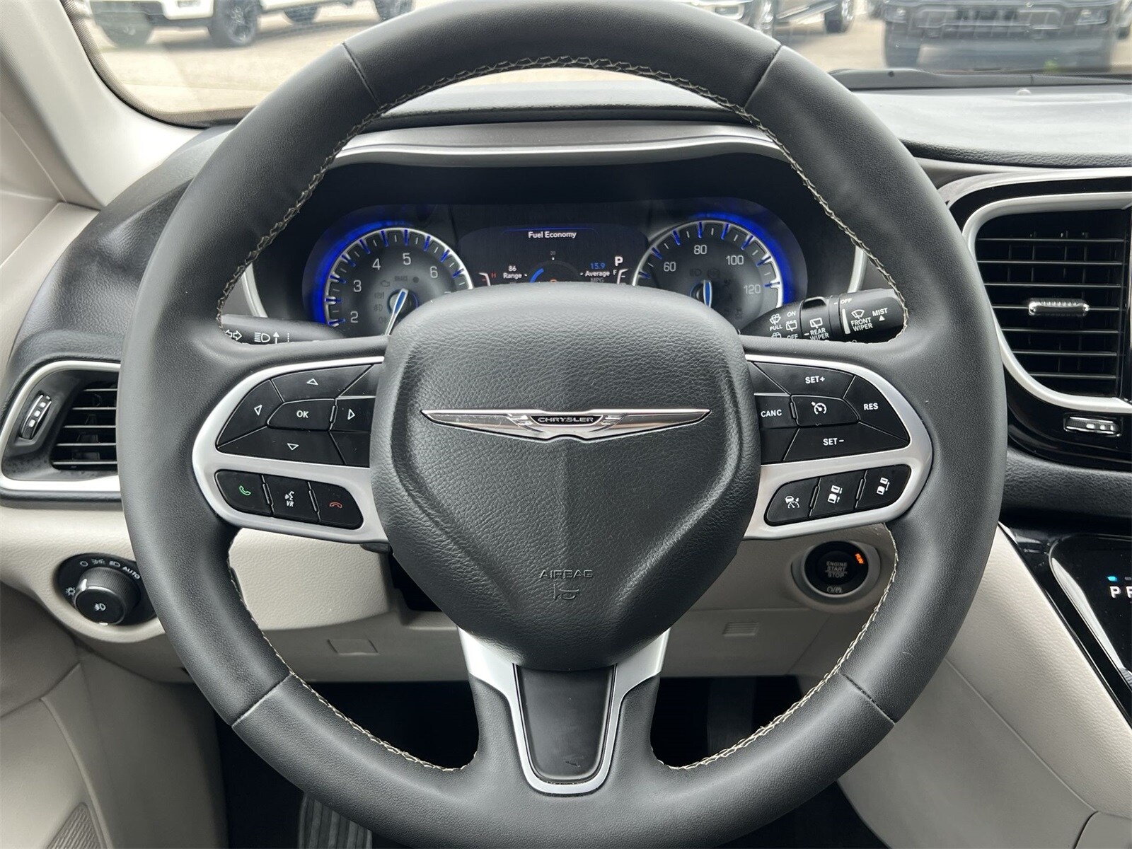 Thumbnail: 2022 Chrysler Pacifica - 23