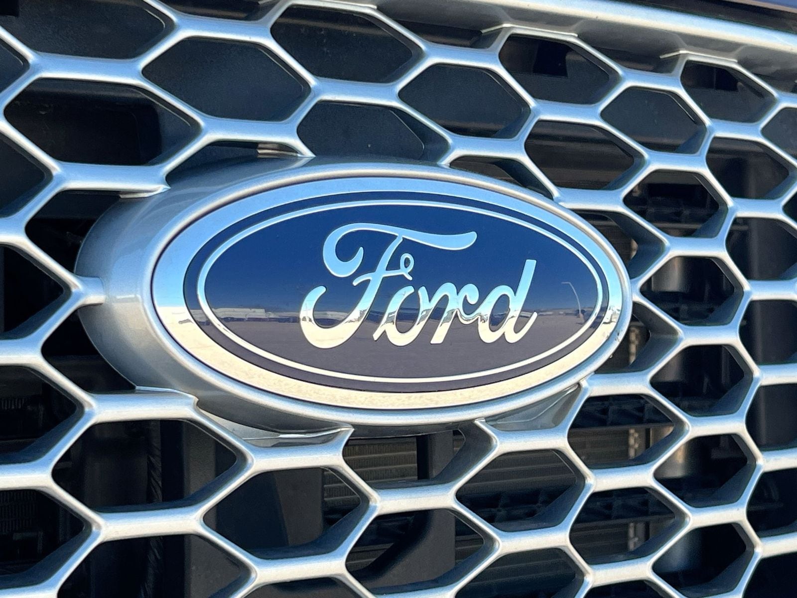 Thumbnail: 2023 Ford Edge - 13