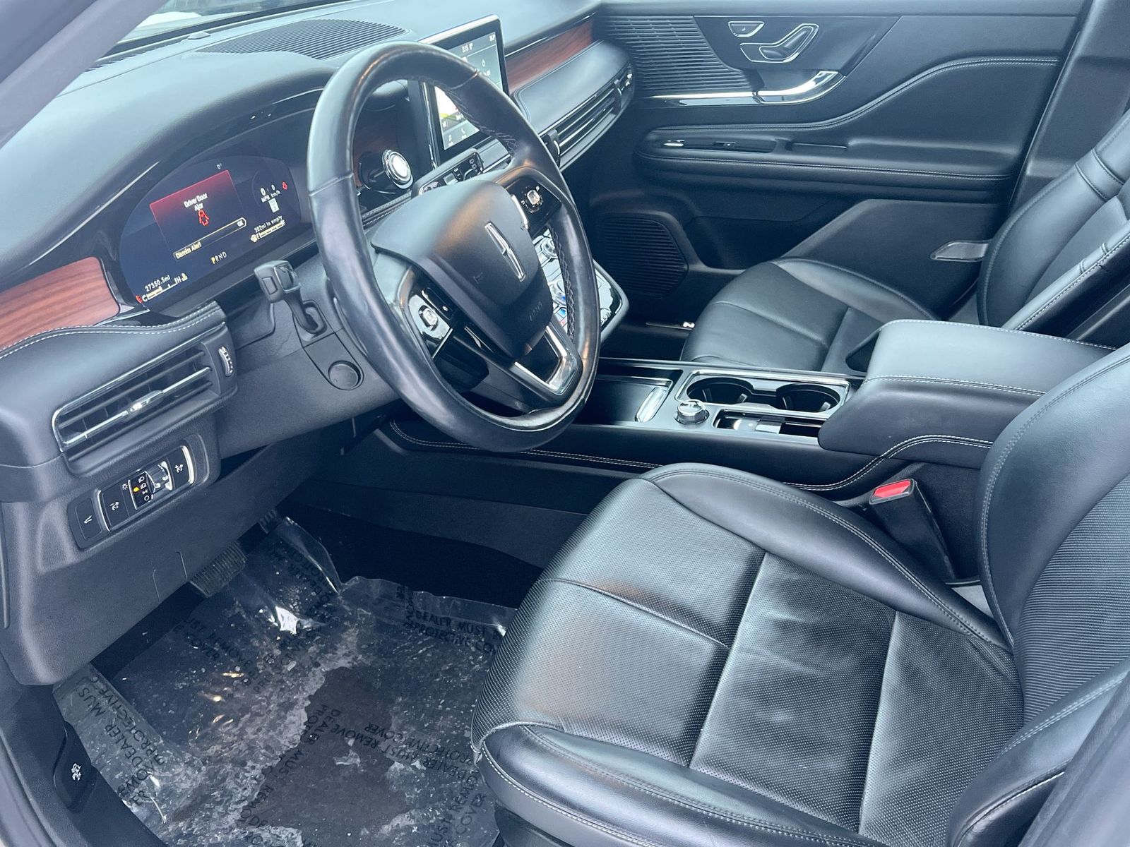 Thumbnail: 2022 Lincoln Corsair - 10