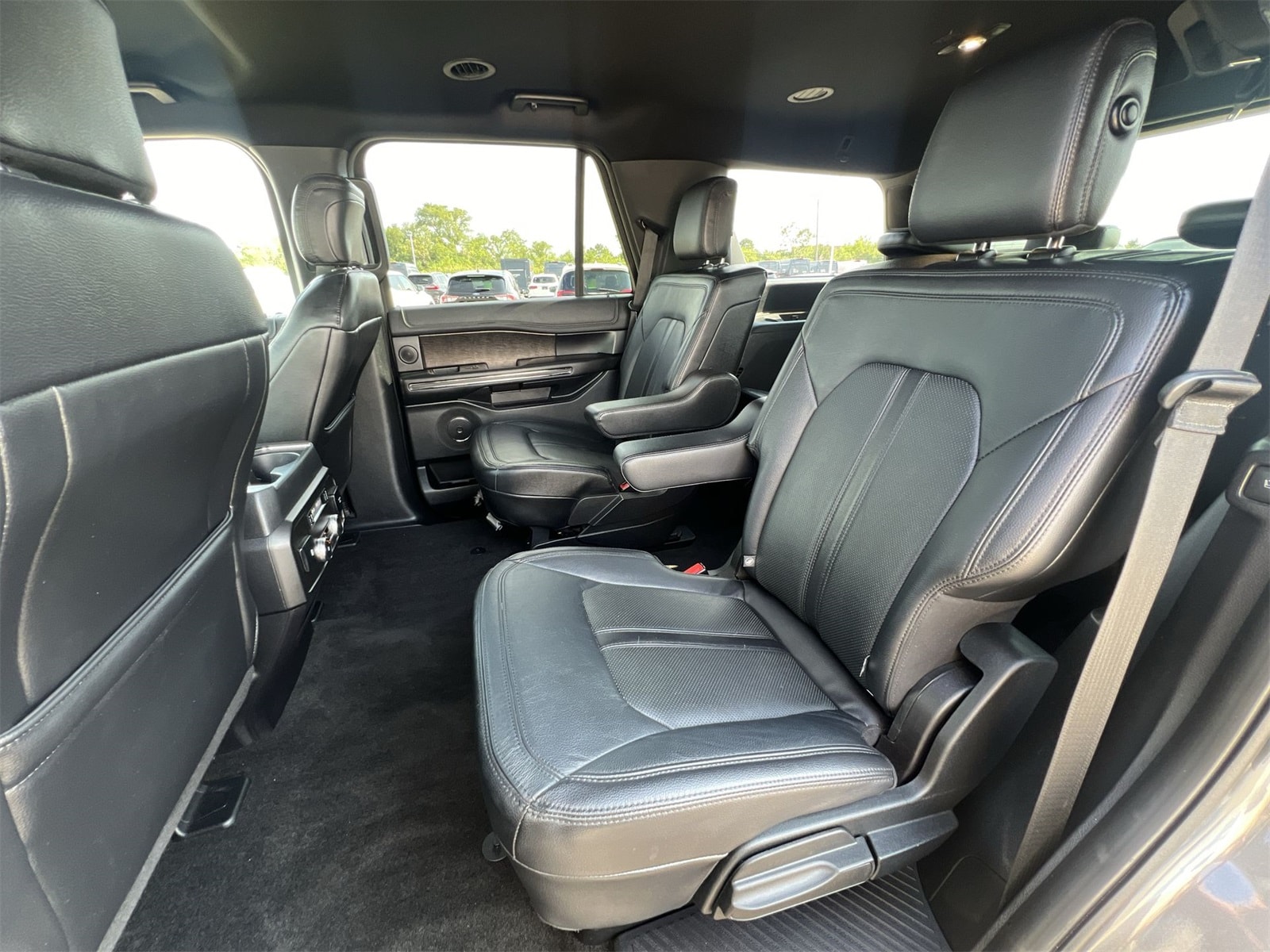 Thumbnail: 2019 Ford Expedition - 18