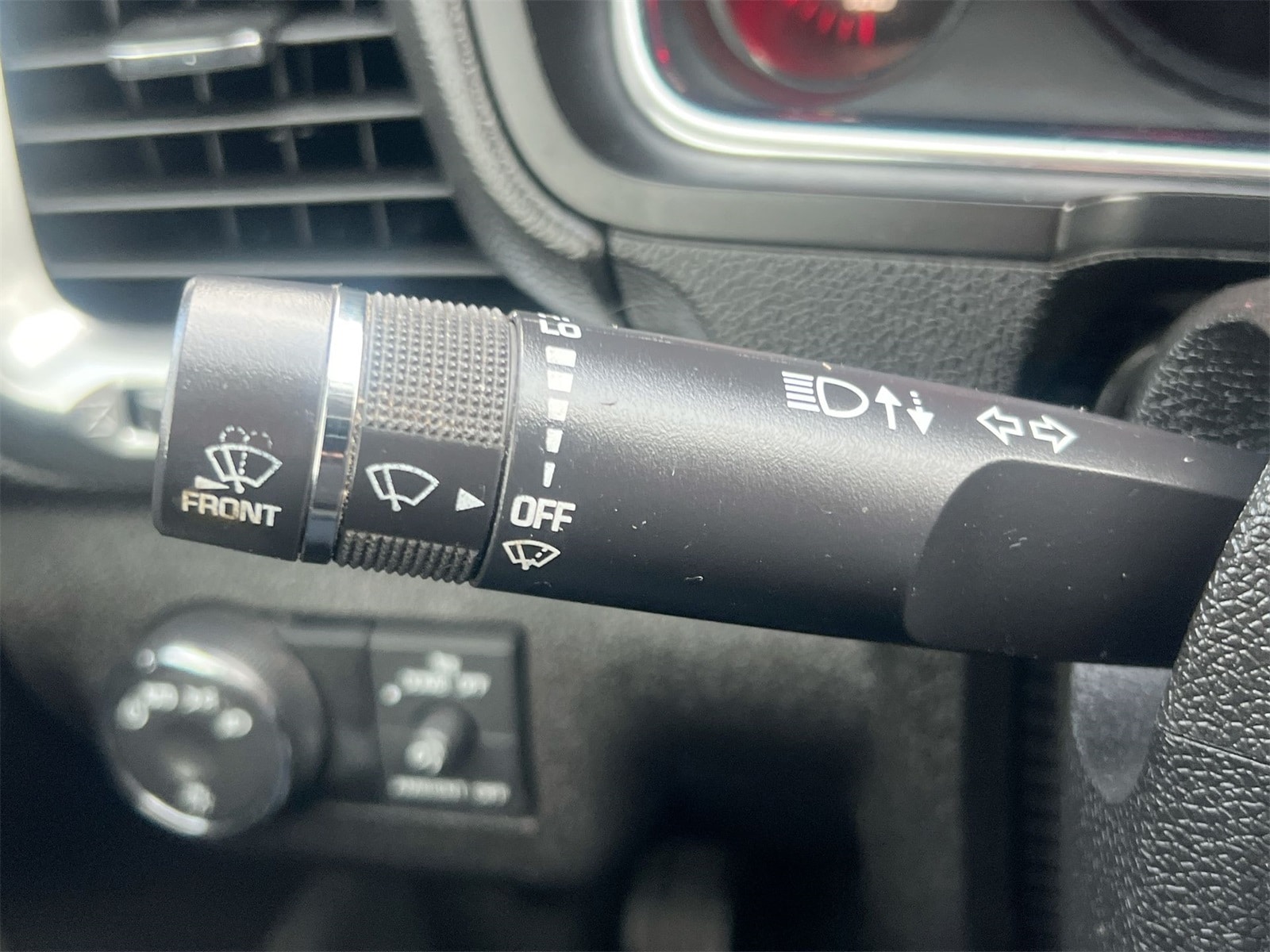 Thumbnail: 2015 GMC Acadia - 25