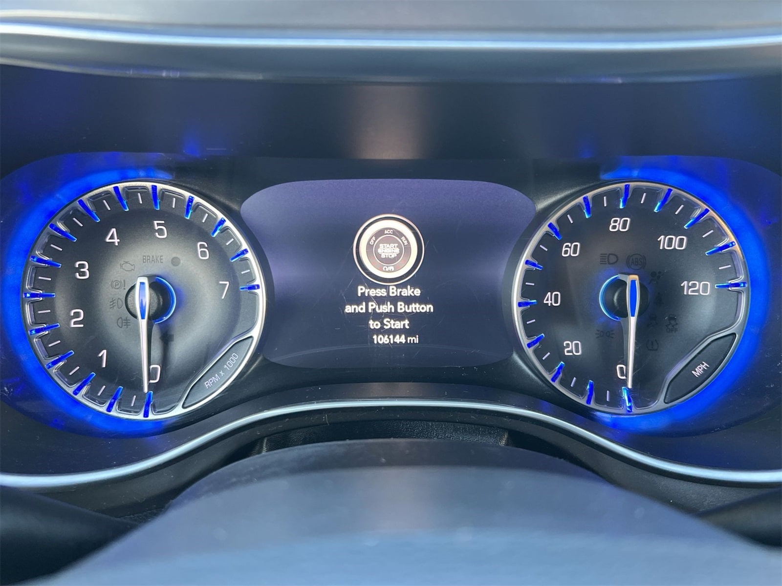 Thumbnail: 2018 Chrysler Pacifica - 33