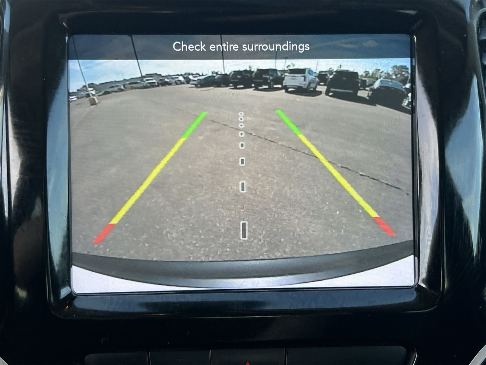 Thumbnail: 2019 Jeep Cherokee - 29