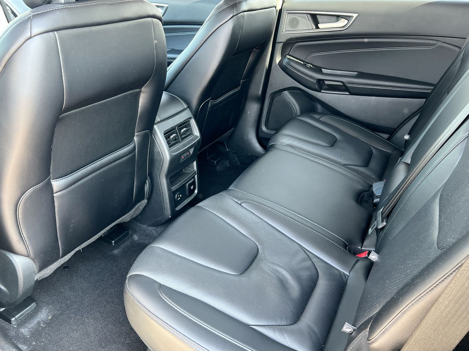 Thumbnail: 2022 Ford Edge - 18